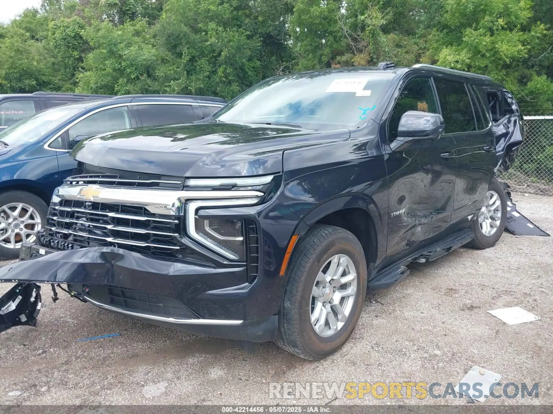 2 Photograph of a damaged car 1GNS5NRD5SR194186 CHEVROLET TAHOE 2025