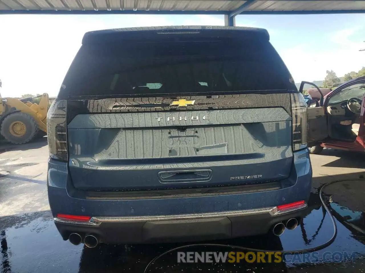 6 Photograph of a damaged car 1GNS5SRD2SR212027 CHEVROLET TAHOE 2025