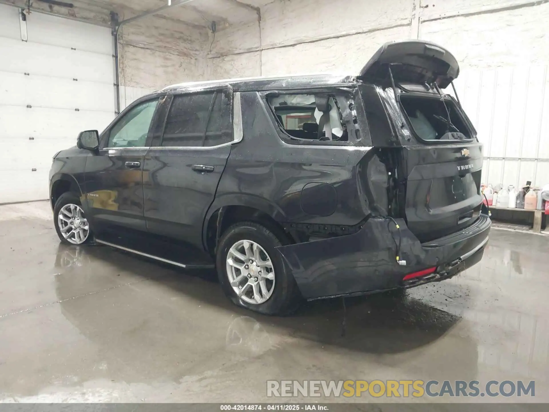 3 Photograph of a damaged car 1GNS6NRD6SR210053 CHEVROLET TAHOE 2025