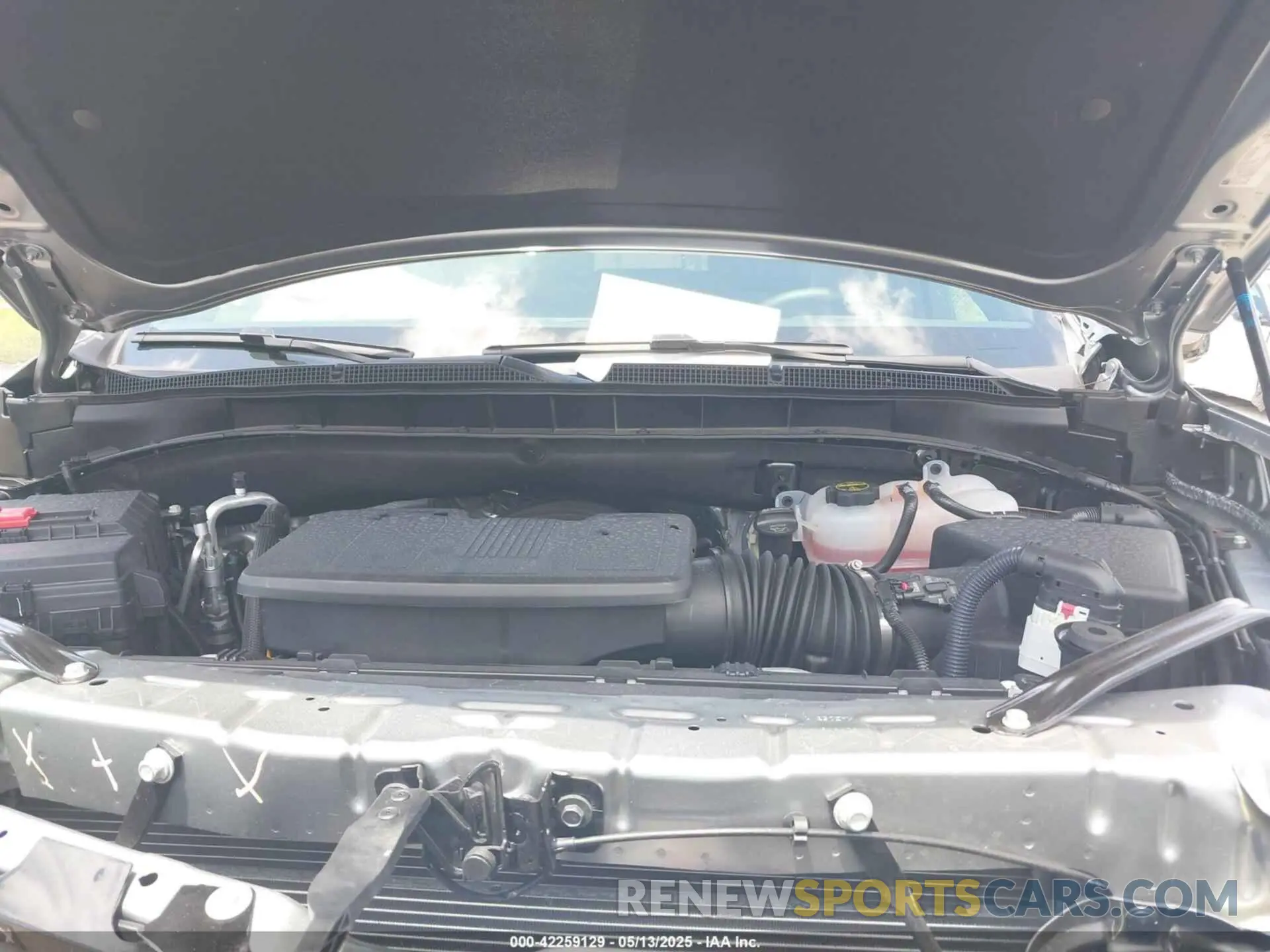 10 Photograph of a damaged car 1GNS6PRD3SR232930 CHEVROLET TAHOE 2025