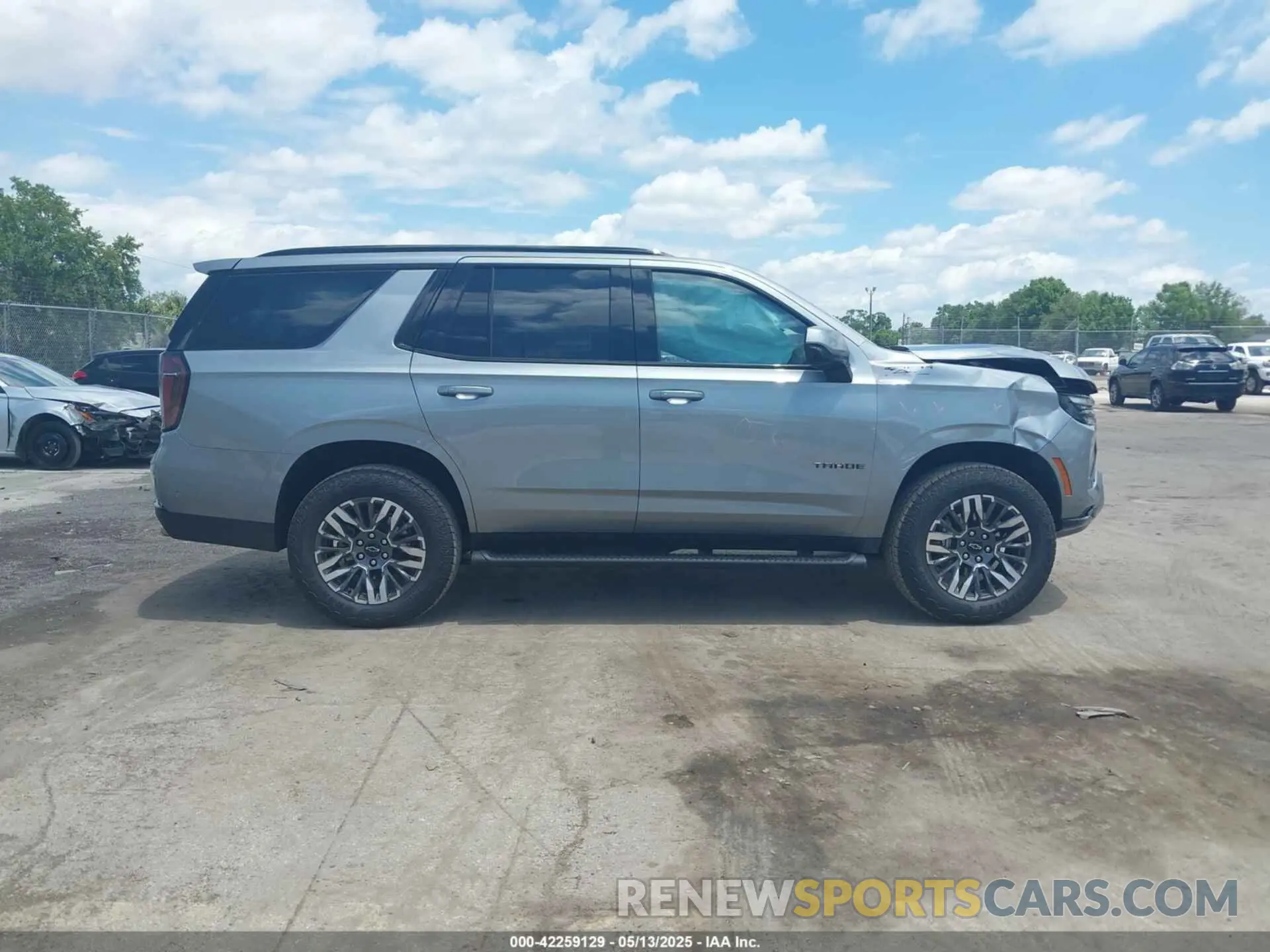 13 Photograph of a damaged car 1GNS6PRD3SR232930 CHEVROLET TAHOE 2025