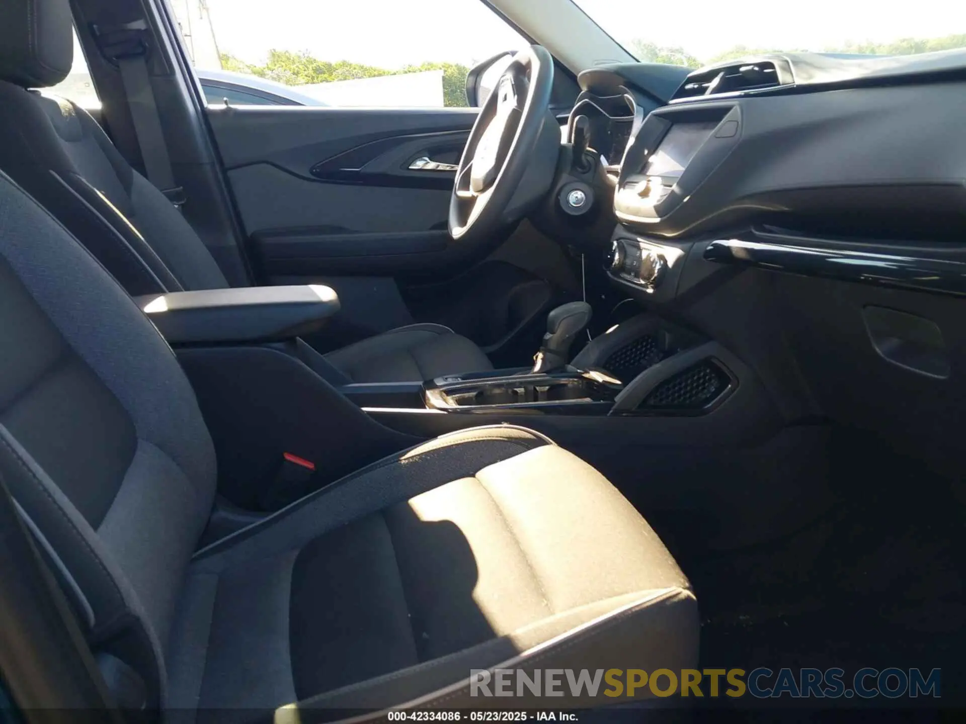 5 Photograph of a damaged car KL79MMS20MB134953 CHEVROLET TRAILBLAZER 2021