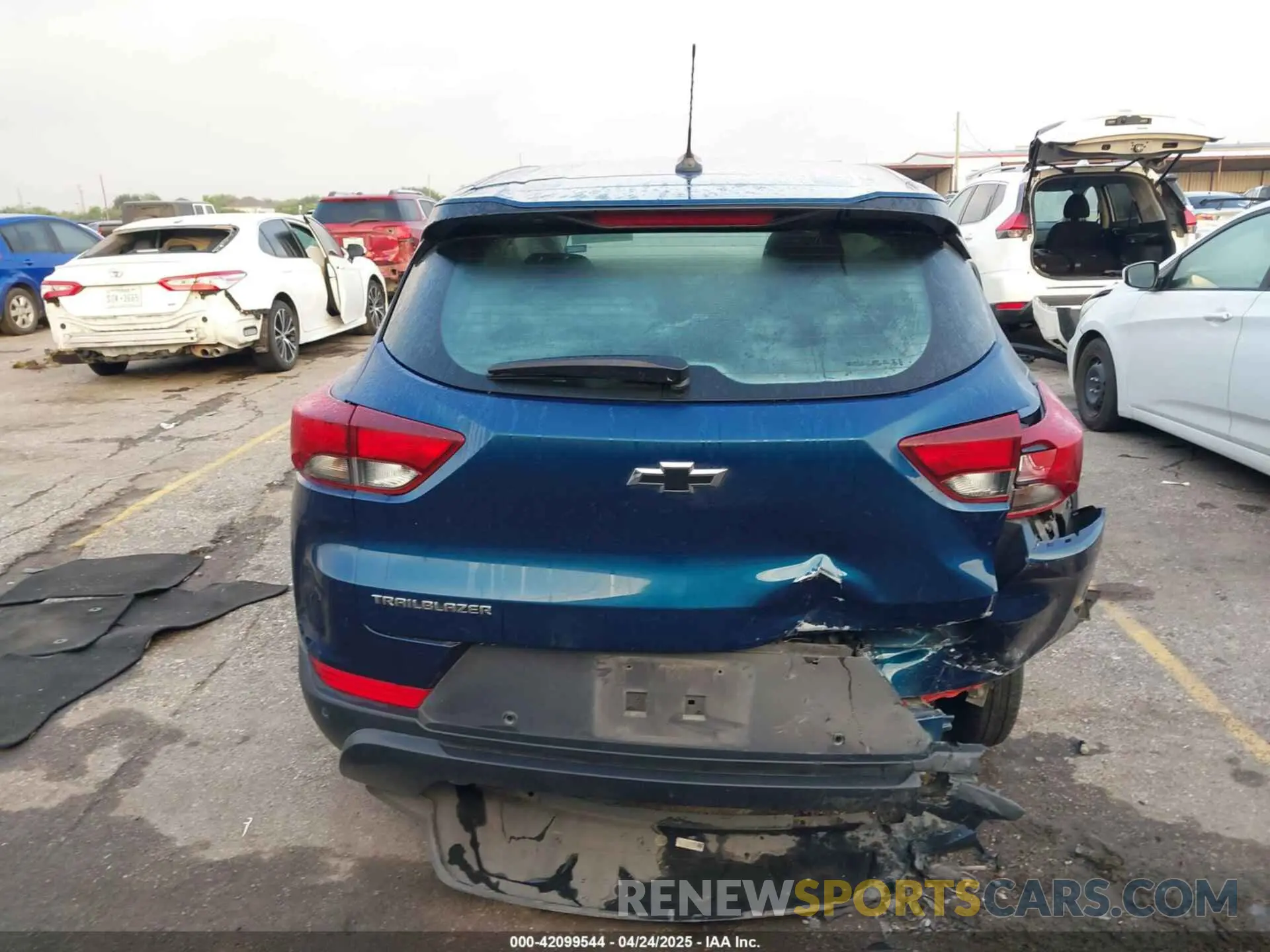 16 Photograph of a damaged car KL79MMS21MB101895 CHEVROLET TRAILBLAZER 2021