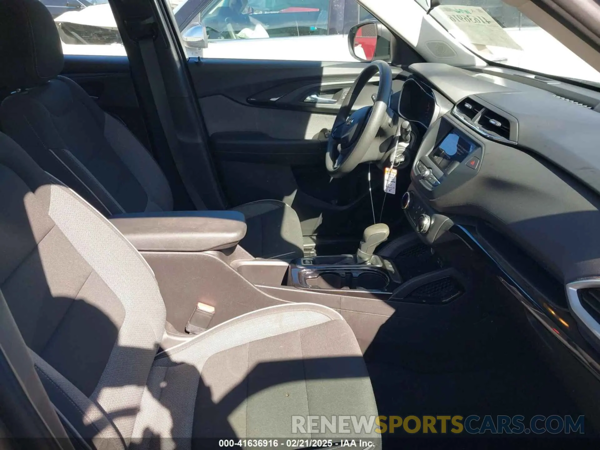 5 Photograph of a damaged car KL79MMS24MB014749 CHEVROLET TRAILBLAZER 2021