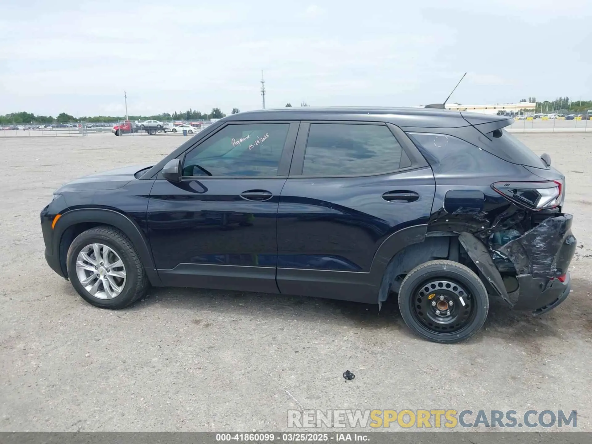 15 Photograph of a damaged car KL79MMS25MB009205 CHEVROLET TRAILBLAZER 2021