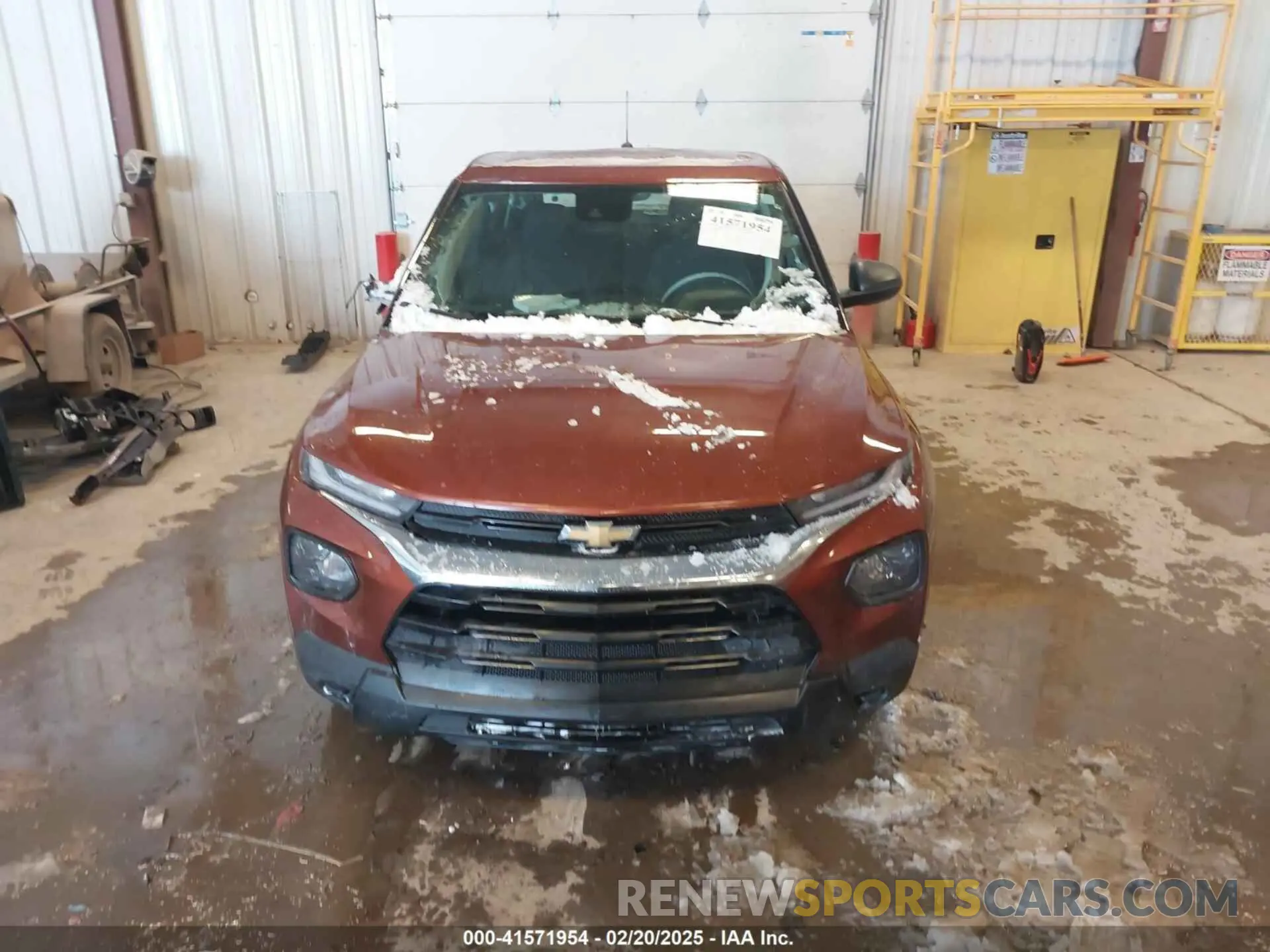 12 Photograph of a damaged car KL79MMS25MB151280 CHEVROLET TRAILBLAZER 2021