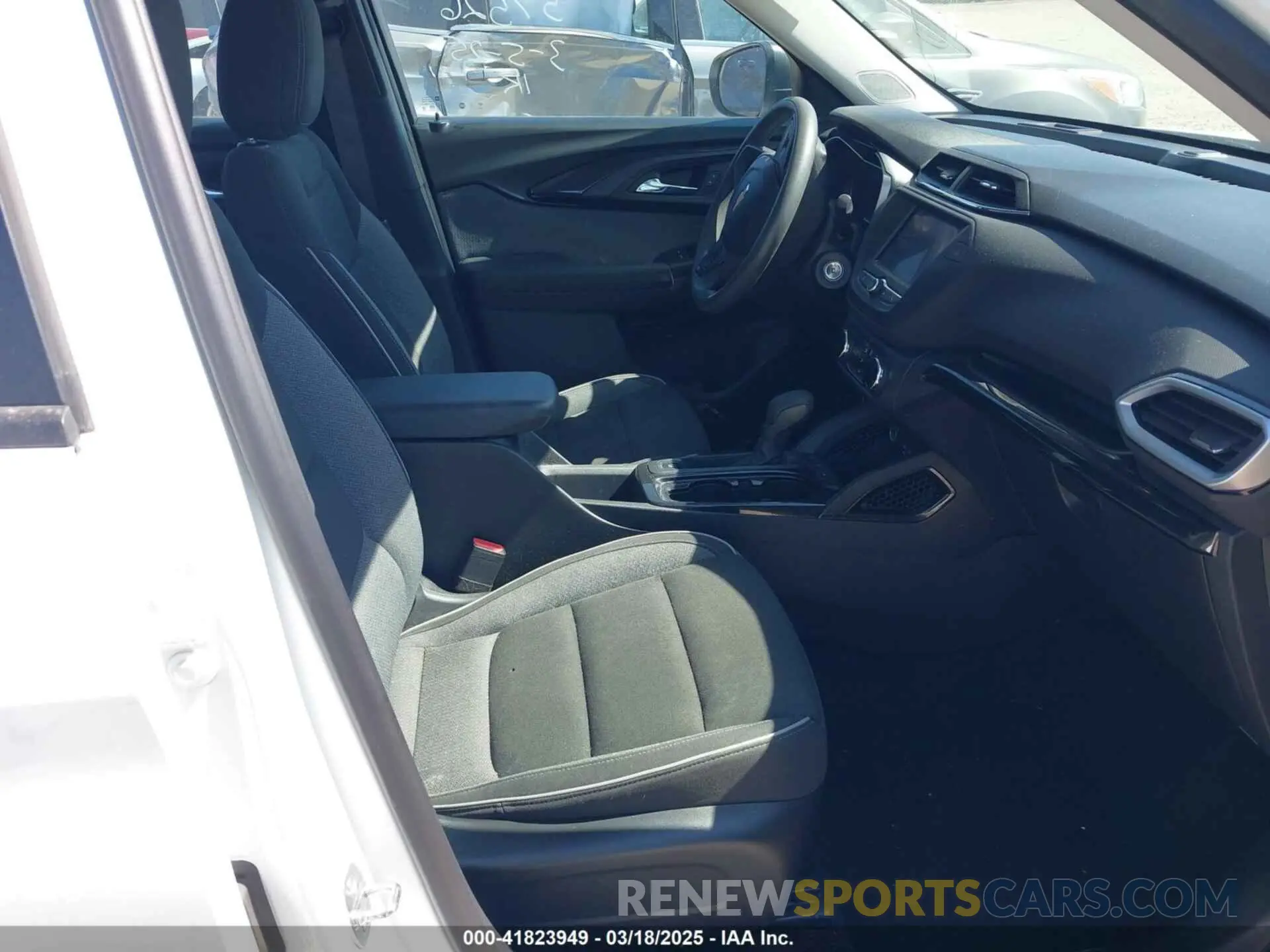 5 Photograph of a damaged car KL79MMS2XMB046539 CHEVROLET TRAILBLAZER 2021