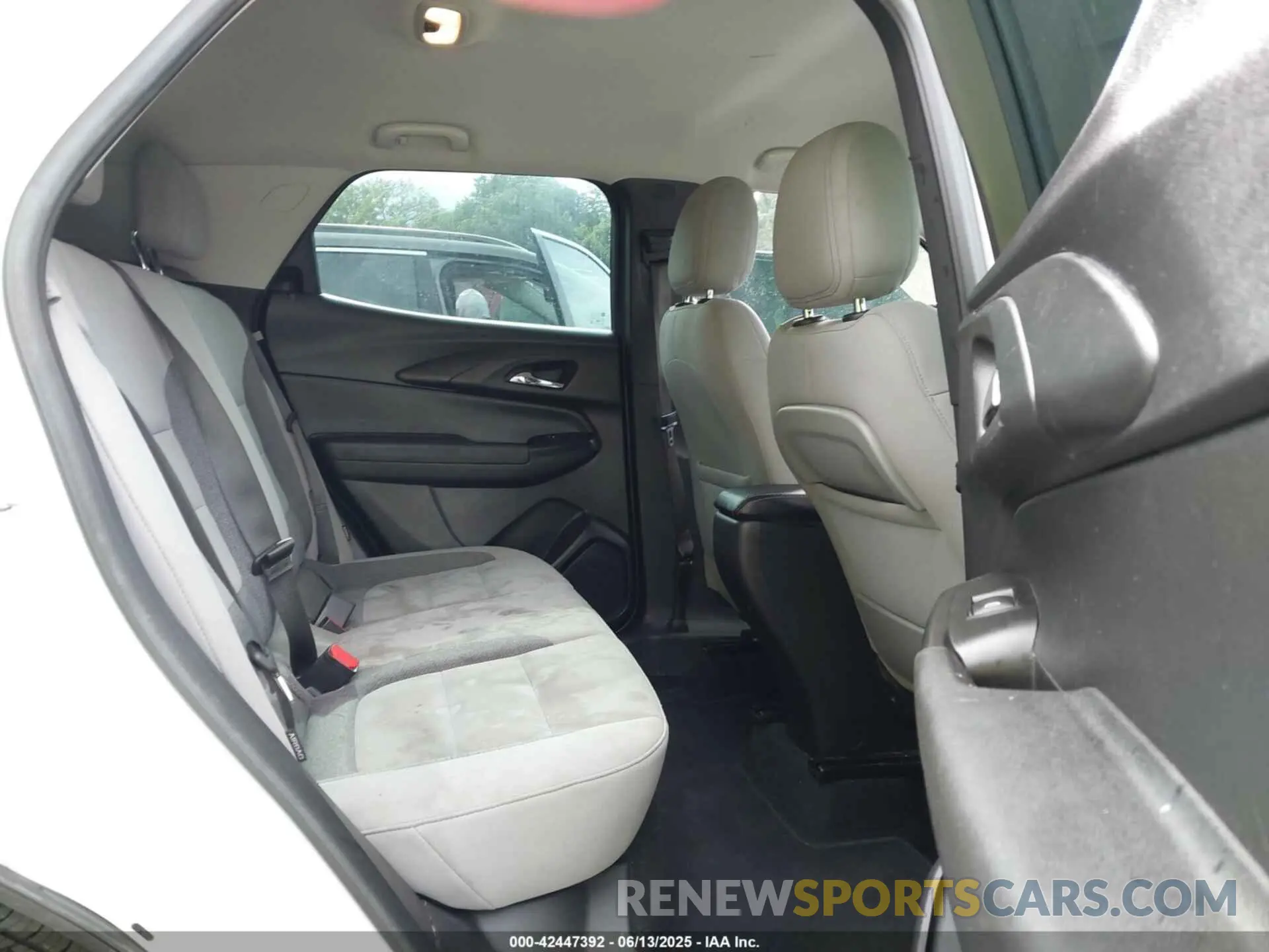 8 Photograph of a damaged car KL79MMS2XMB158578 CHEVROLET TRAILBLAZER 2021