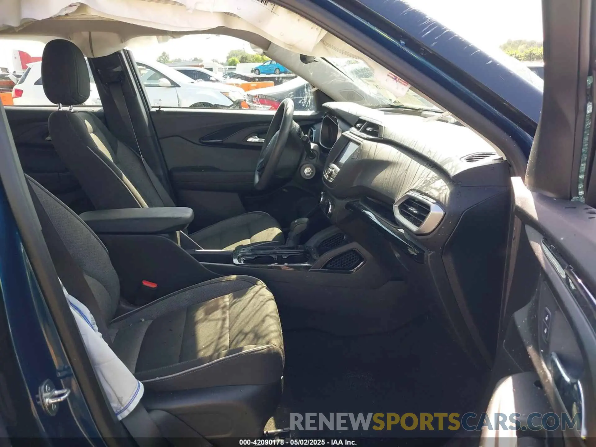 5 Photograph of a damaged car KL79MNSL8MB034808 CHEVROLET TRAILBLAZER 2021