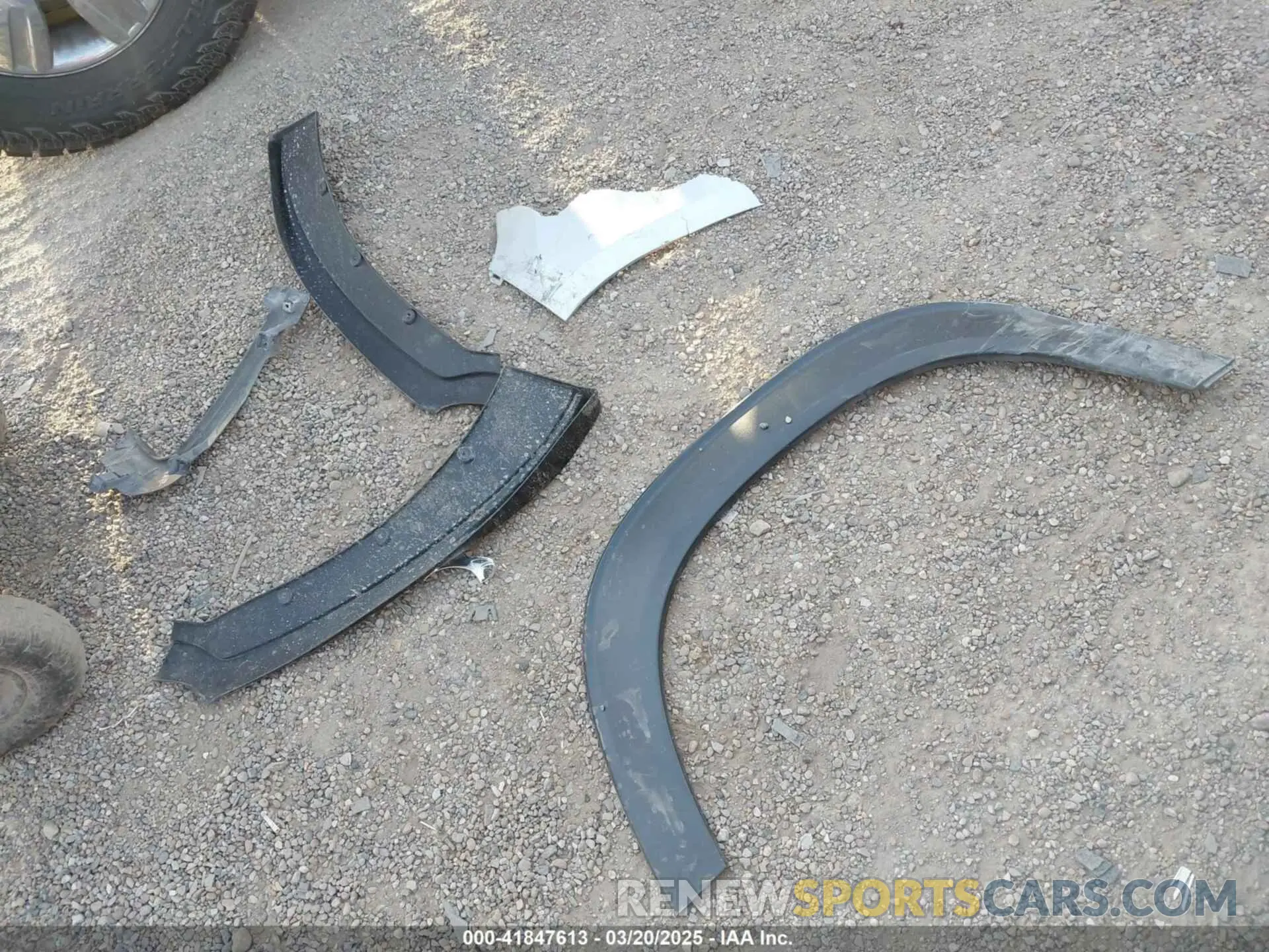 12 Photograph of a damaged car KL79MPS20MB040640 CHEVROLET TRAILBLAZER 2021