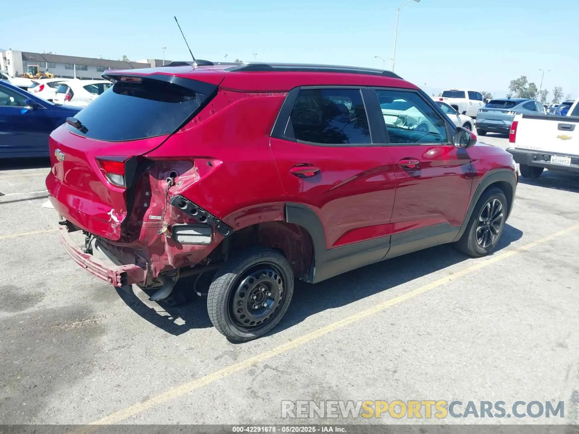 4 Photograph of a damaged car KL79MPS25MB026474 CHEVROLET TRAILBLAZER 2021