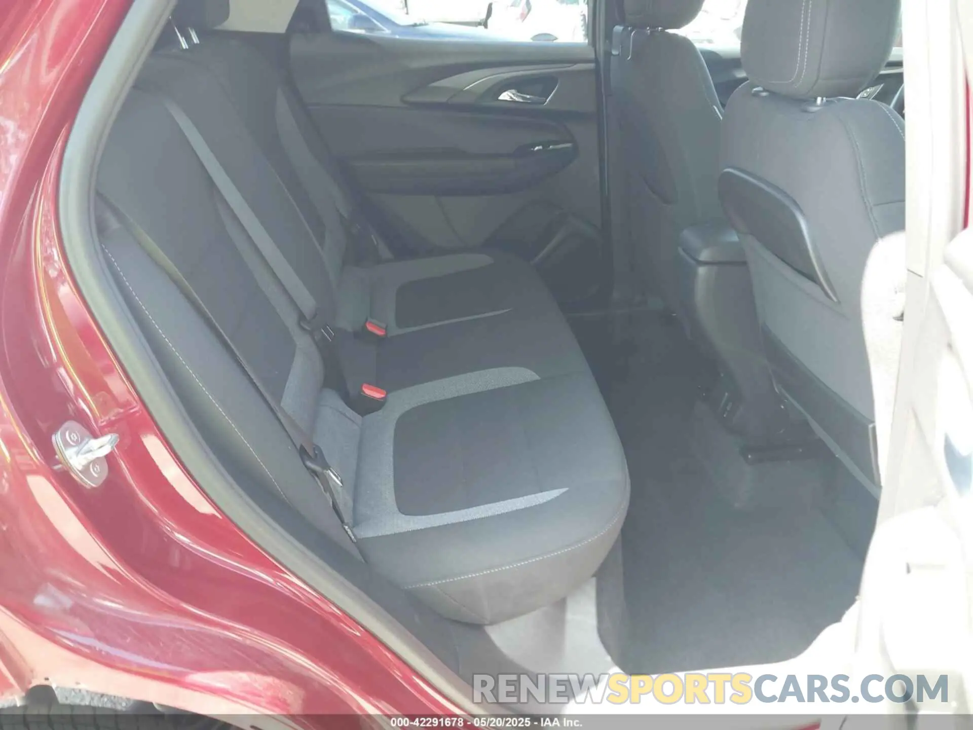 8 Photograph of a damaged car KL79MPS25MB026474 CHEVROLET TRAILBLAZER 2021