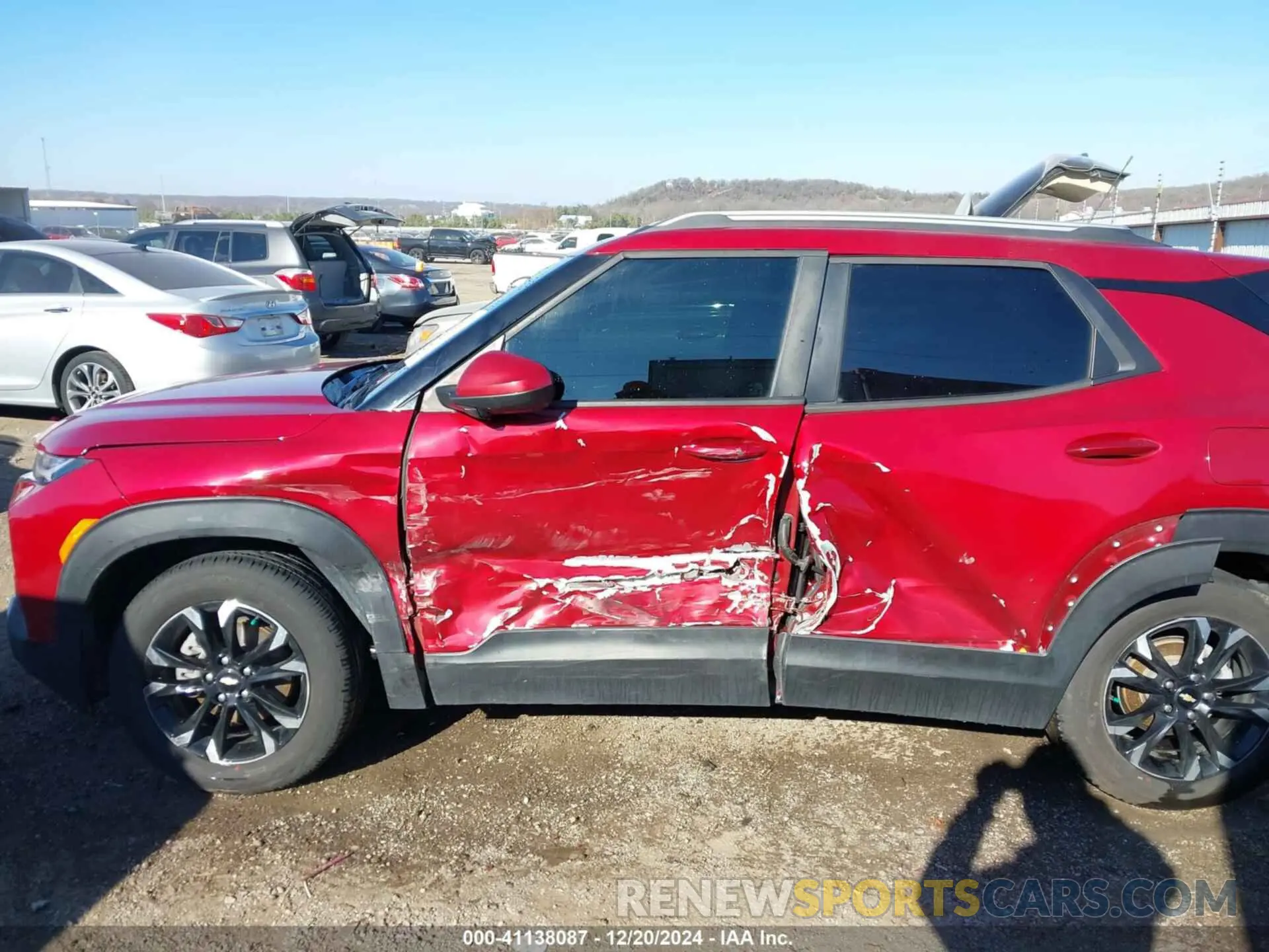 14 Photograph of a damaged car KL79MPSL1MB033964 CHEVROLET TRAILBLAZER 2021