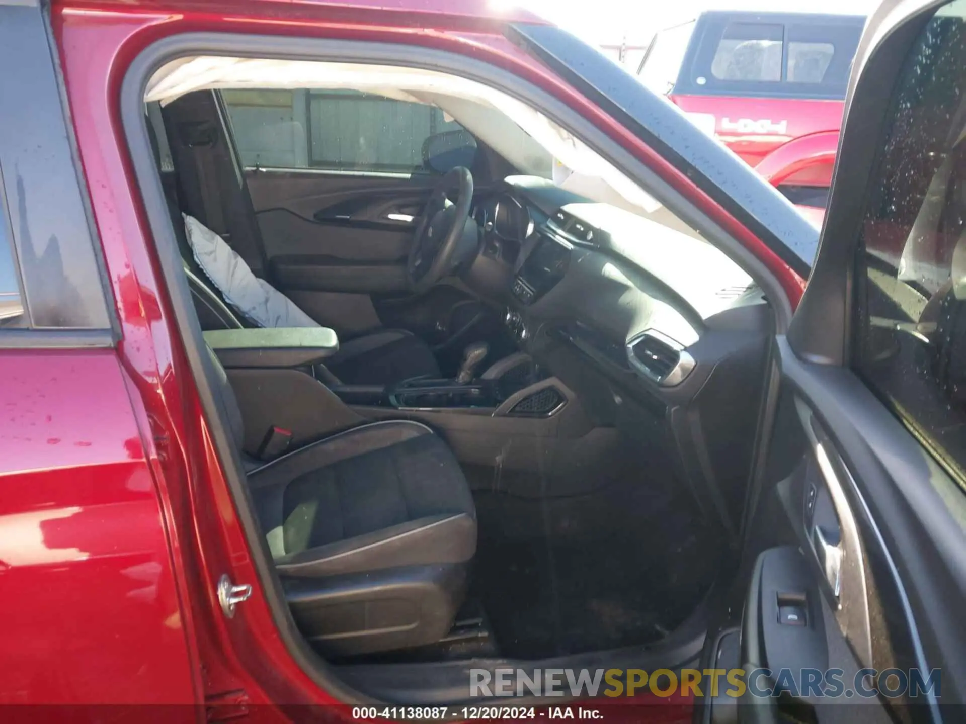 5 Photograph of a damaged car KL79MPSL1MB033964 CHEVROLET TRAILBLAZER 2021