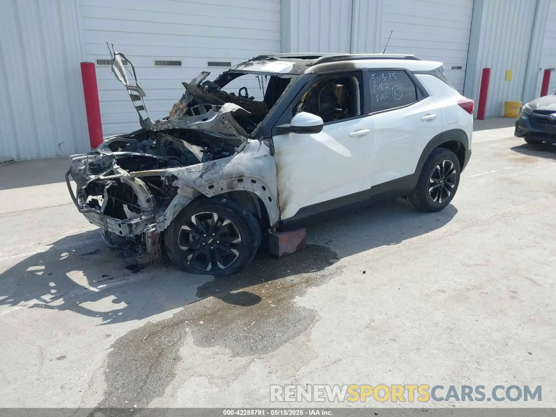 2 Photograph of a damaged car KL79MPSL1MB140335 CHEVROLET TRAILBLAZER 2021