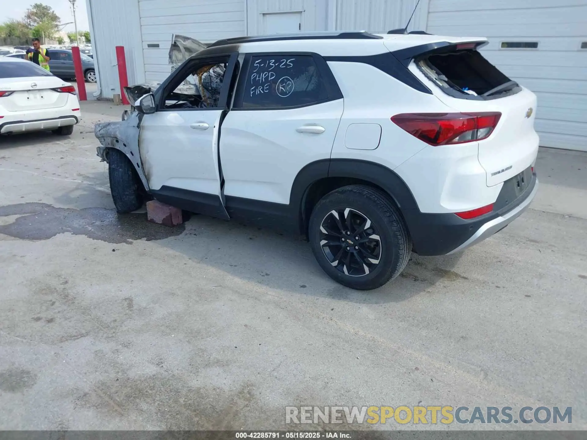 3 Photograph of a damaged car KL79MPSL1MB140335 CHEVROLET TRAILBLAZER 2021