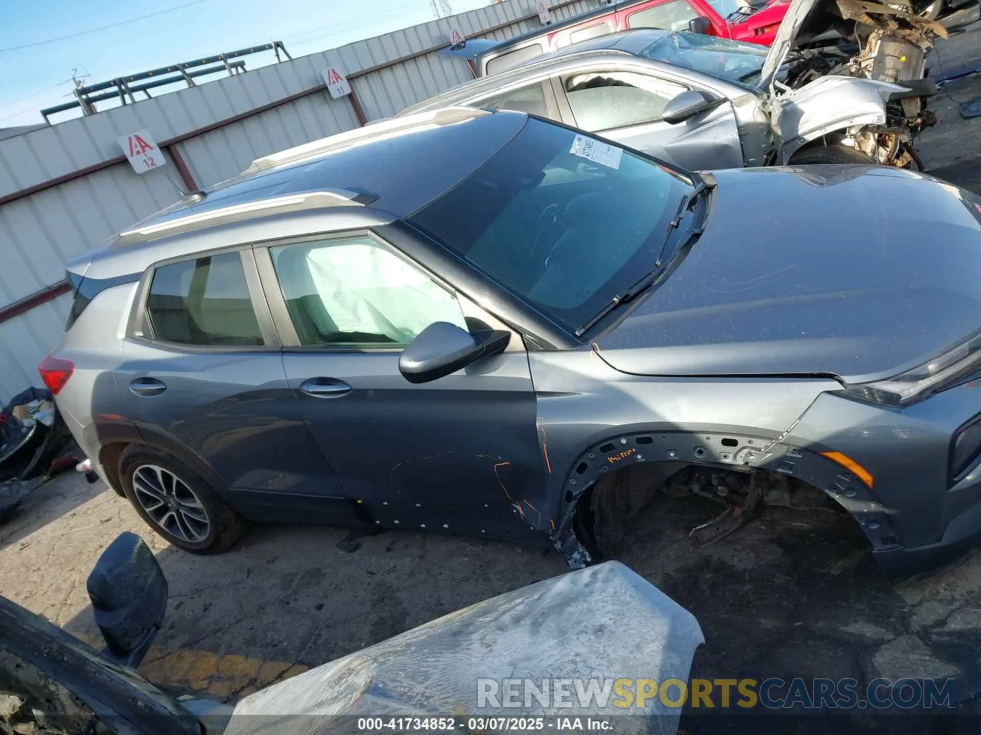 13 Photograph of a damaged car KL79MPSL1MB164019 CHEVROLET TRAILBLAZER 2021