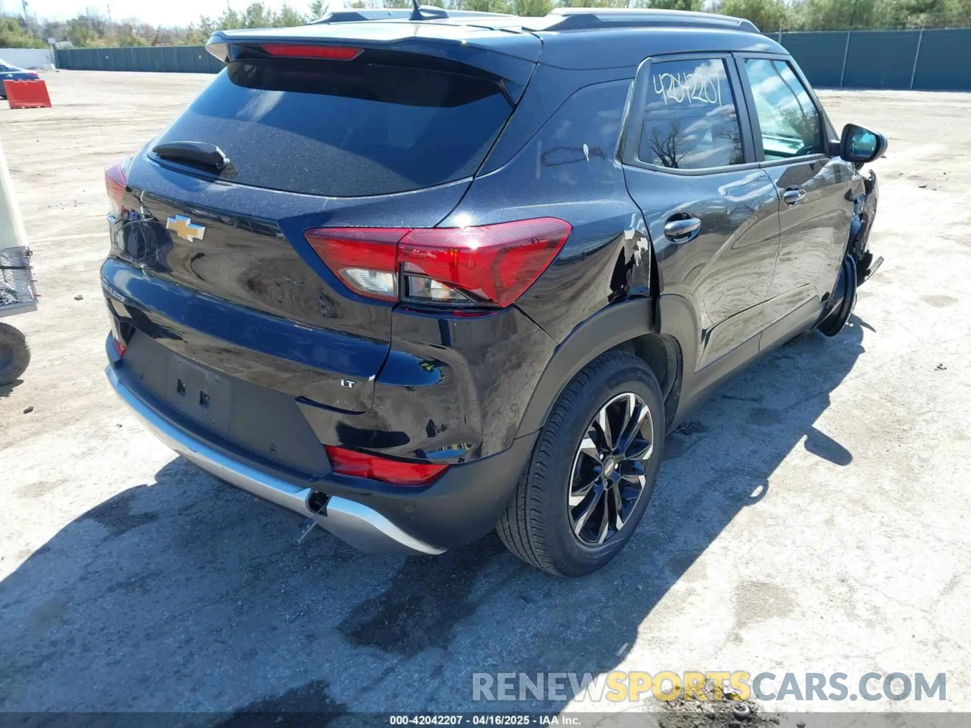 6 Photograph of a damaged car KL79MPSL4MB139647 CHEVROLET TRAILBLAZER 2021
