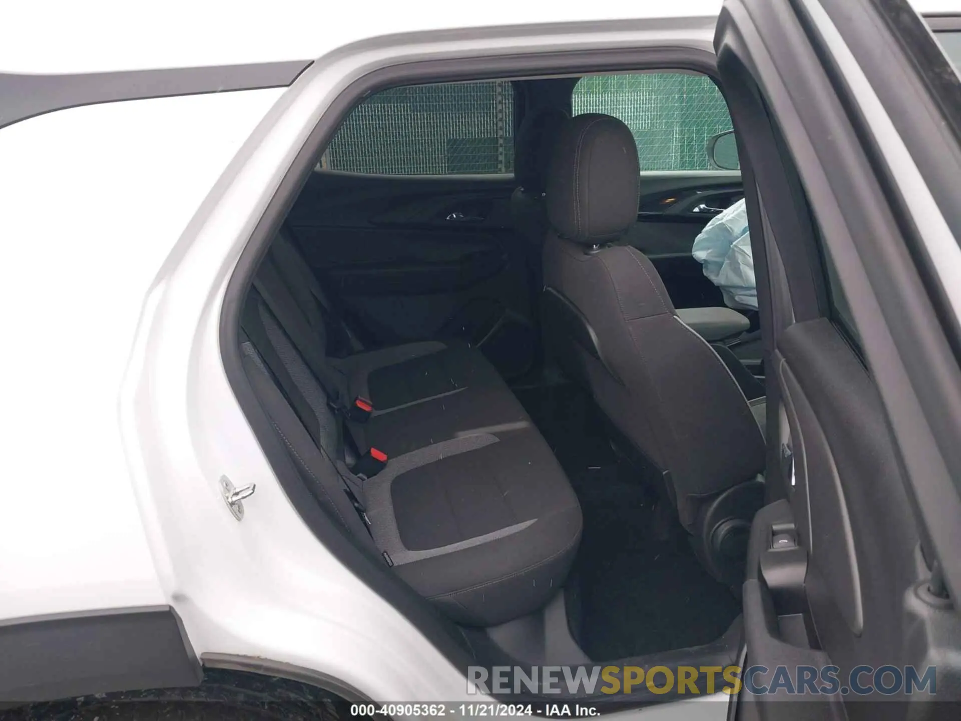 8 Photograph of a damaged car KL79MRSL0MB052341 CHEVROLET TRAILBLAZER 2021