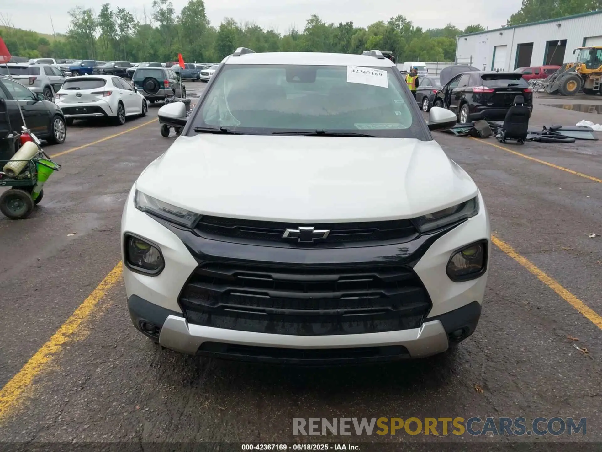 12 Photograph of a damaged car KL79MRSL2MB177020 CHEVROLET TRAILBLAZER 2021