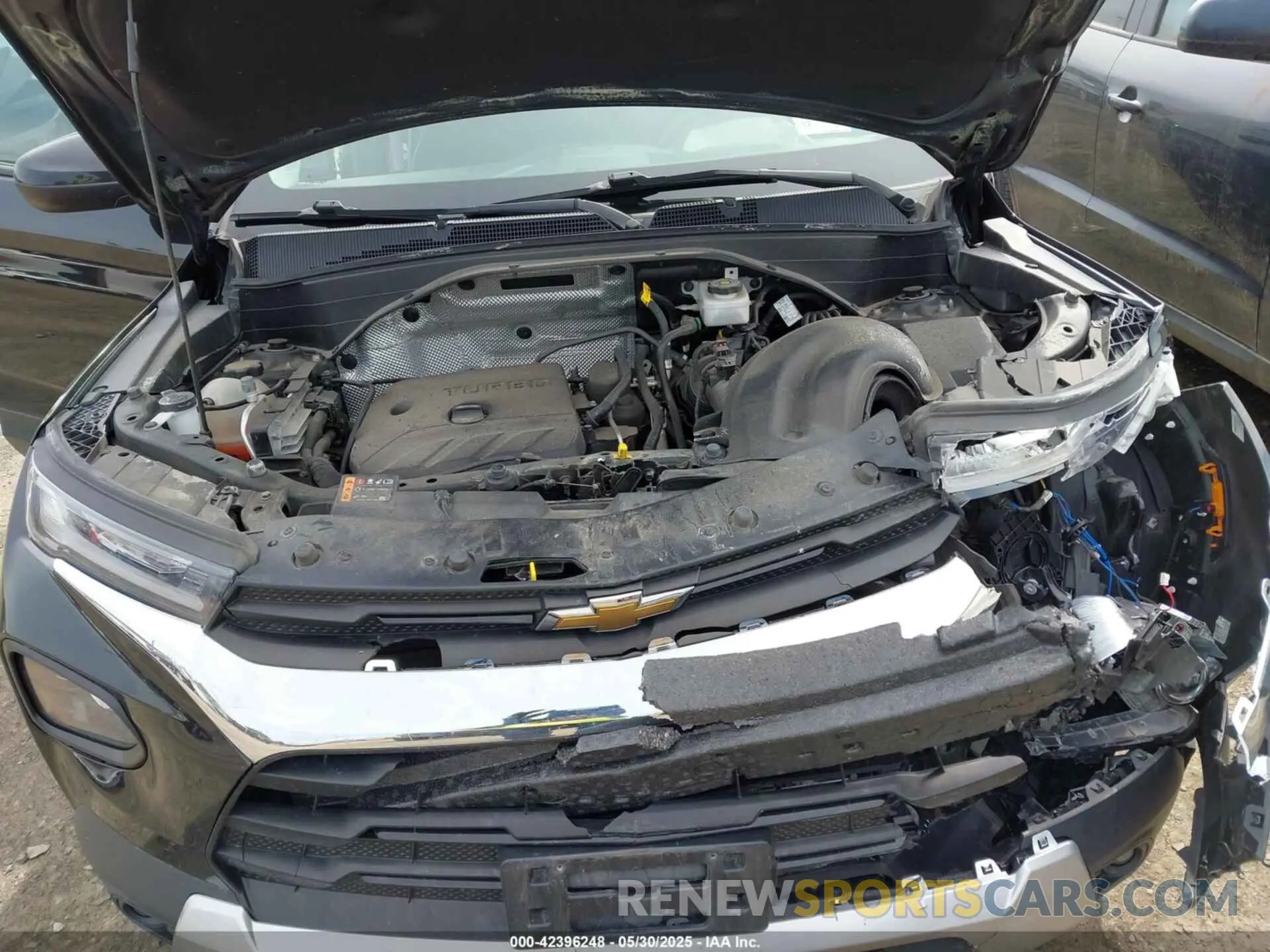 10 Photograph of a damaged car KL79MRSL5MB138339 CHEVROLET TRAILBLAZER 2021