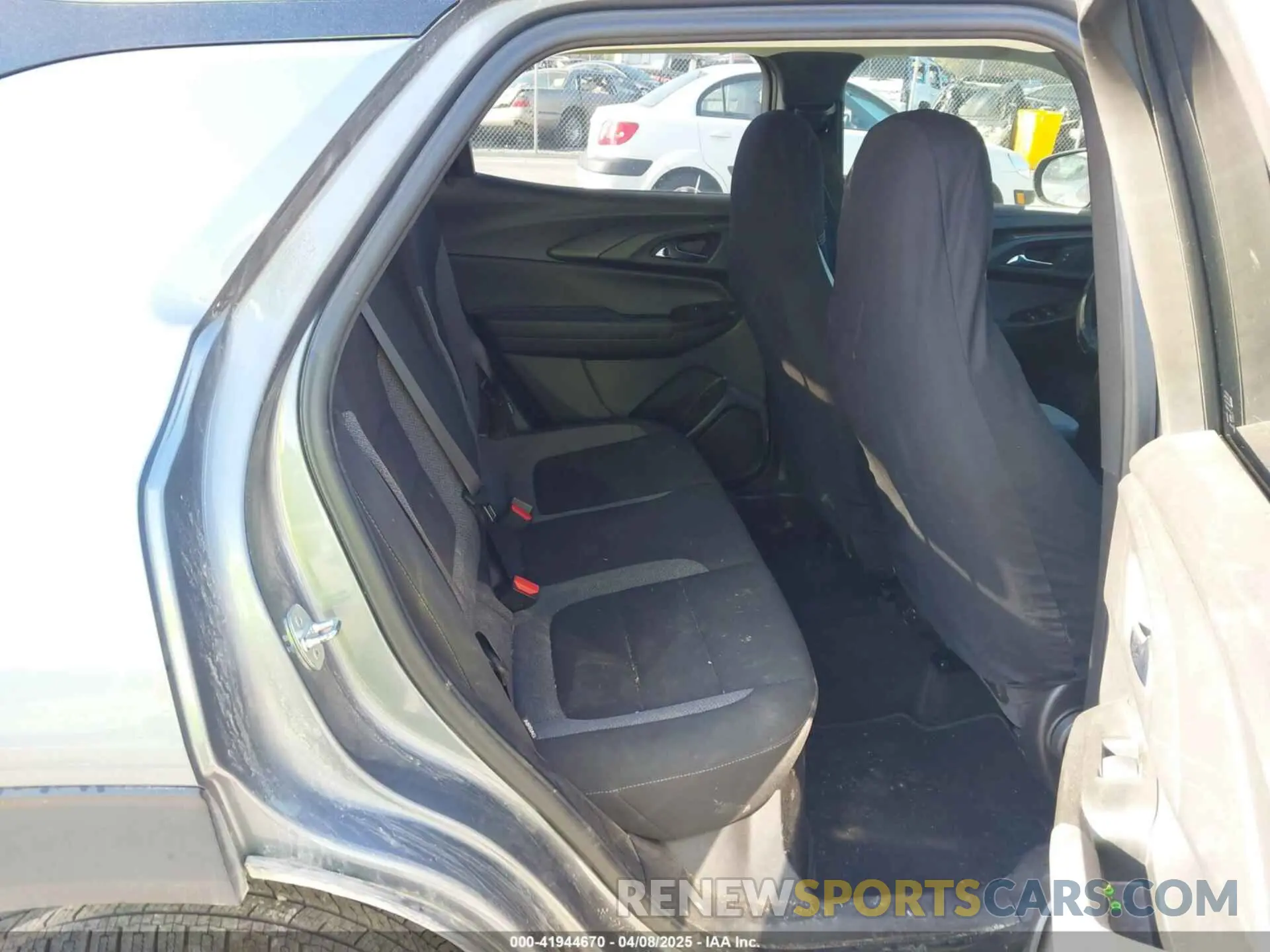 8 Photograph of a damaged car KL79MRSL6MB010630 CHEVROLET TRAILBLAZER 2021