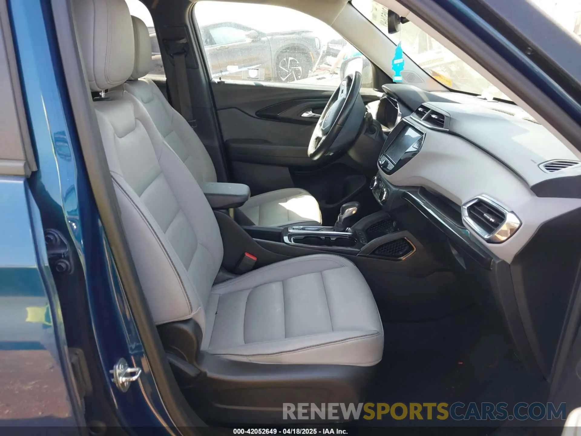5 Photograph of a damaged car KL79MRSL8MB001721 CHEVROLET TRAILBLAZER 2021