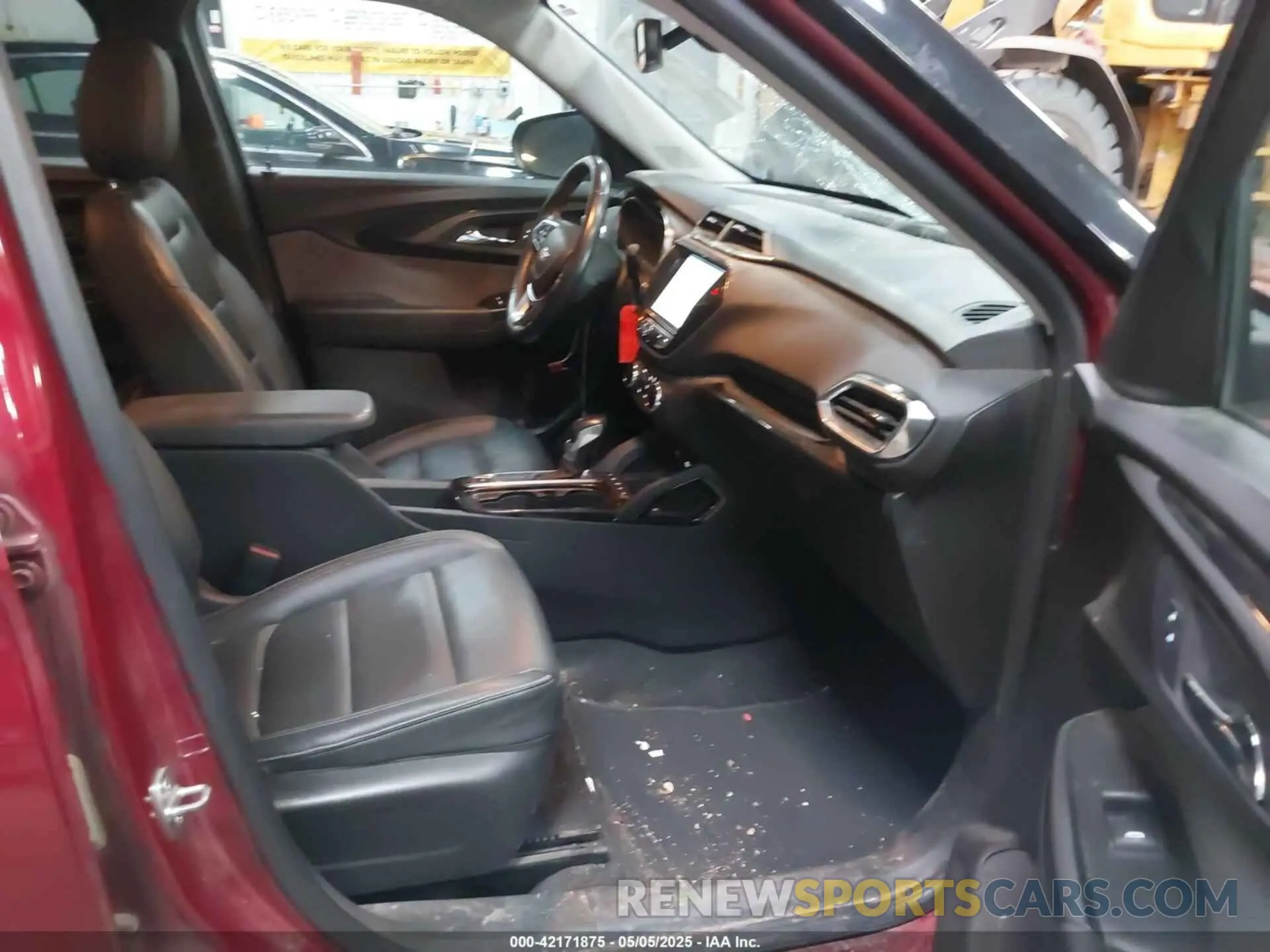 5 Photograph of a damaged car KL79MRSL8MB032158 CHEVROLET TRAILBLAZER 2021