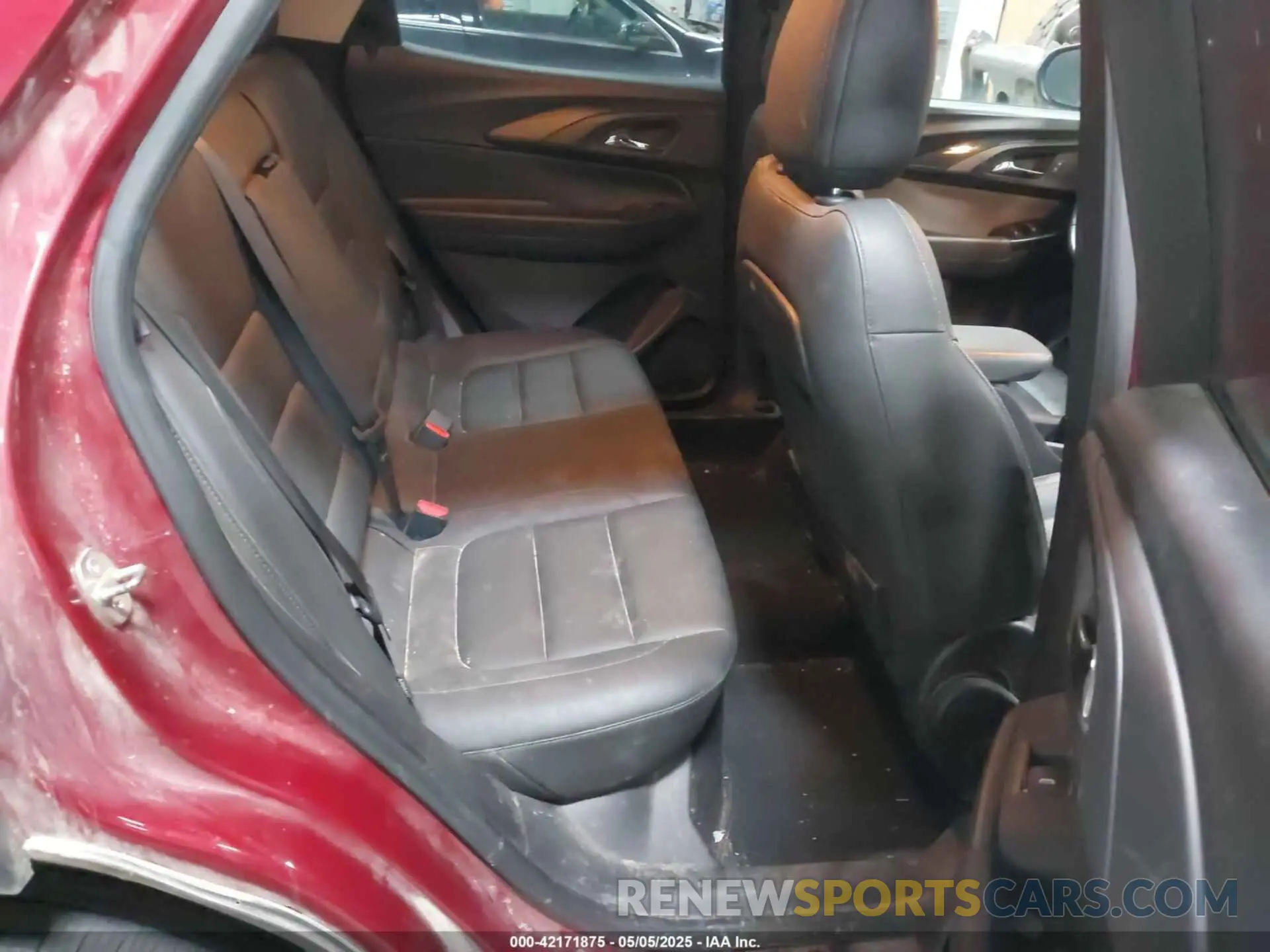 8 Photograph of a damaged car KL79MRSL8MB032158 CHEVROLET TRAILBLAZER 2021