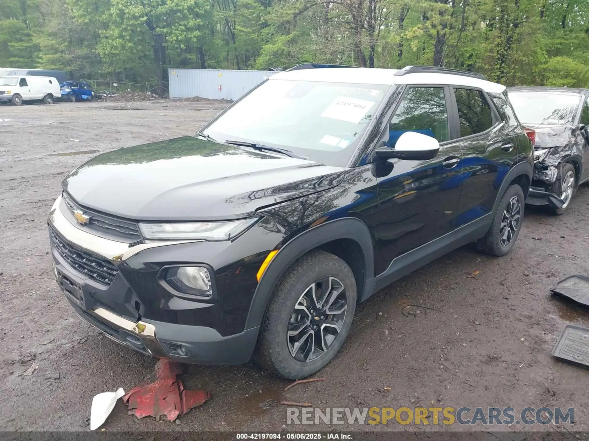 2 Photograph of a damaged car KL79MSSL2MB016304 CHEVROLET TRAILBLAZER 2021
