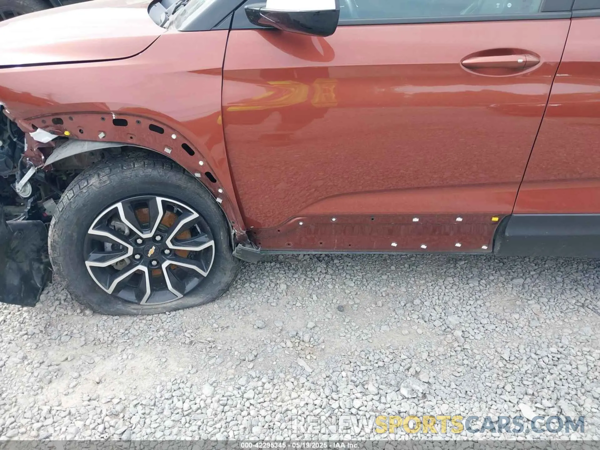 17 Photograph of a damaged car KL79MSSL2MB148513 CHEVROLET TRAILBLAZER 2021
