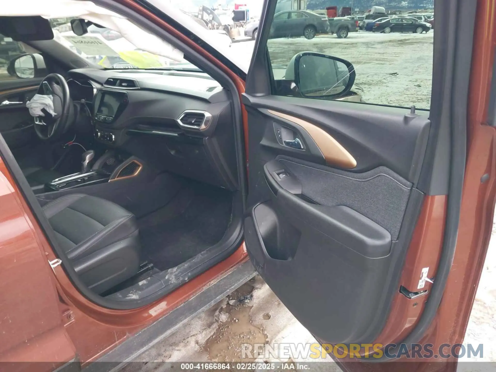 5 Photograph of a damaged car KL79MSSL3MB018465 CHEVROLET TRAILBLAZER 2021