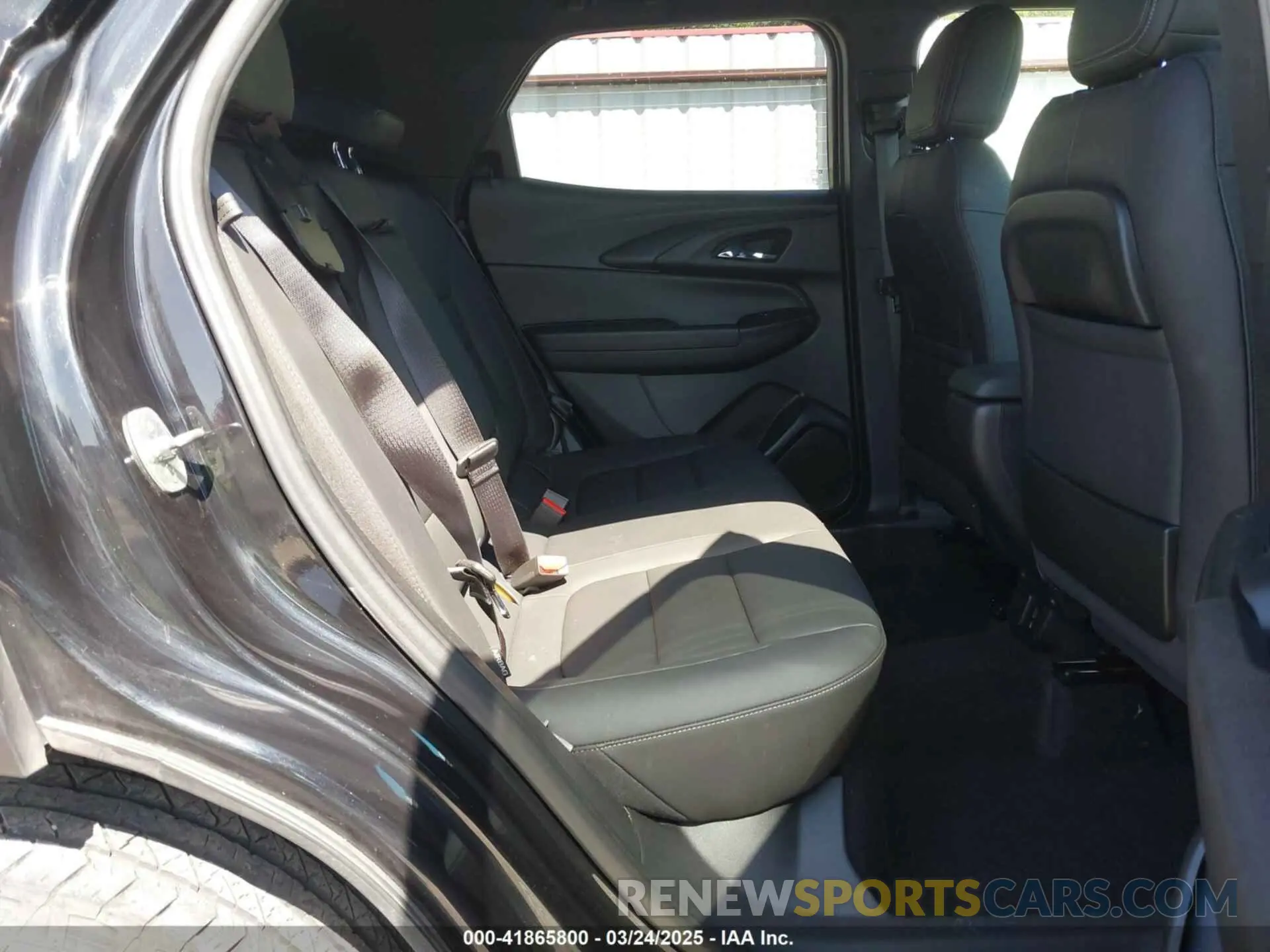 8 Photograph of a damaged car KL79MSSL7MB163055 CHEVROLET TRAILBLAZER 2021