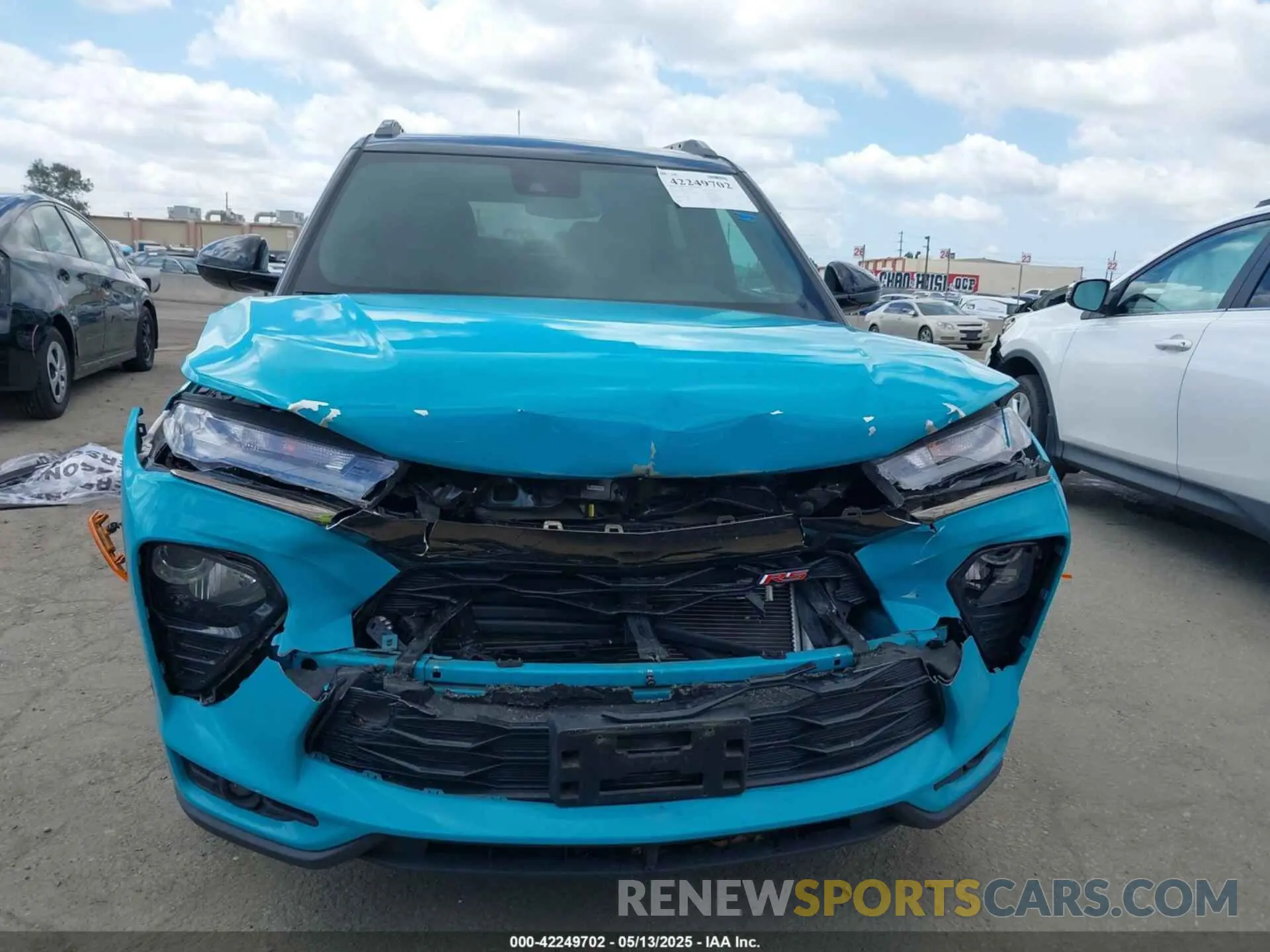 12 Photograph of a damaged car KL79MTSL3MB171532 CHEVROLET TRAILBLAZER 2021