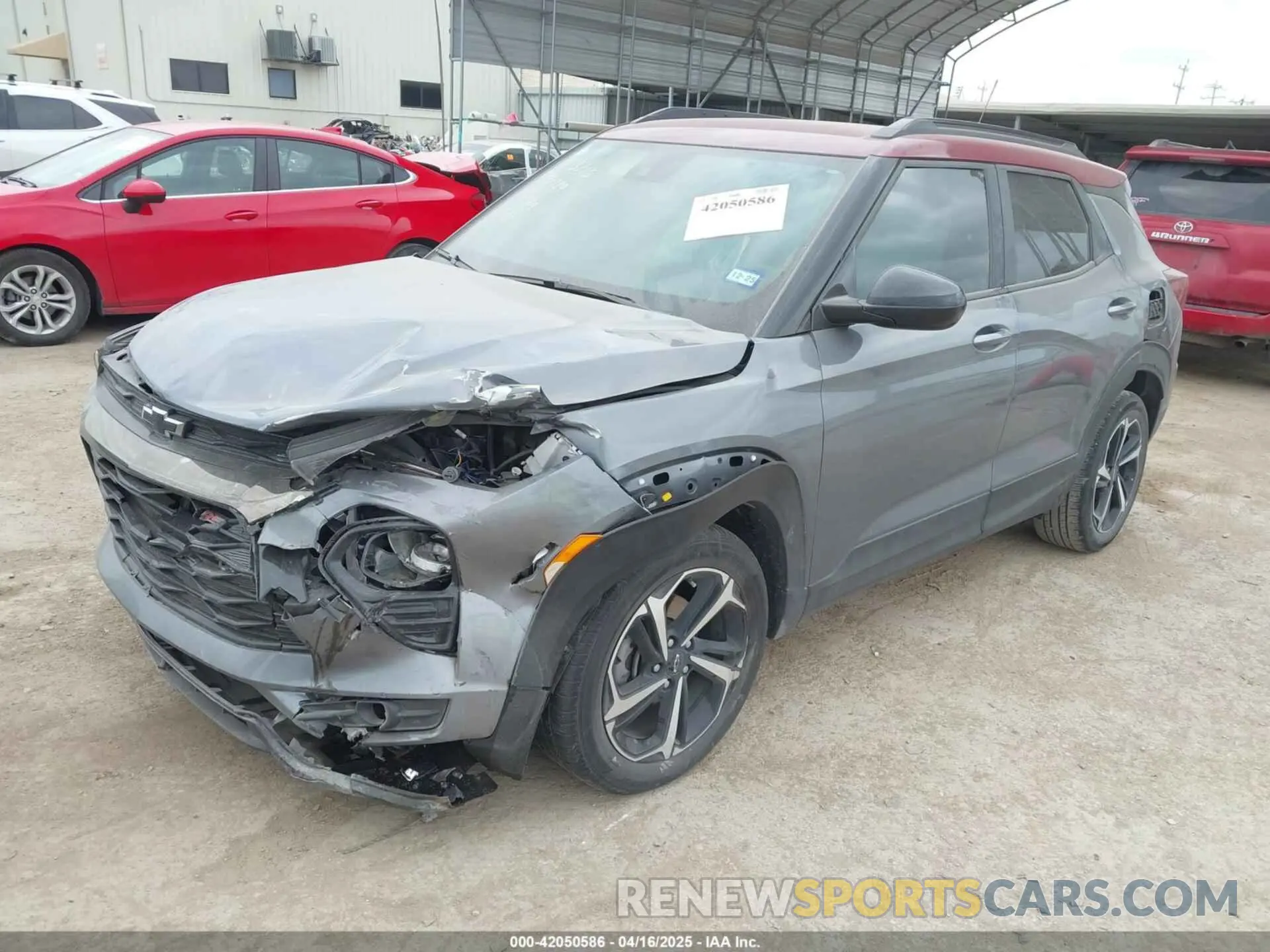 2 Photograph of a damaged car KL79MTSL4MB057569 CHEVROLET TRAILBLAZER 2021