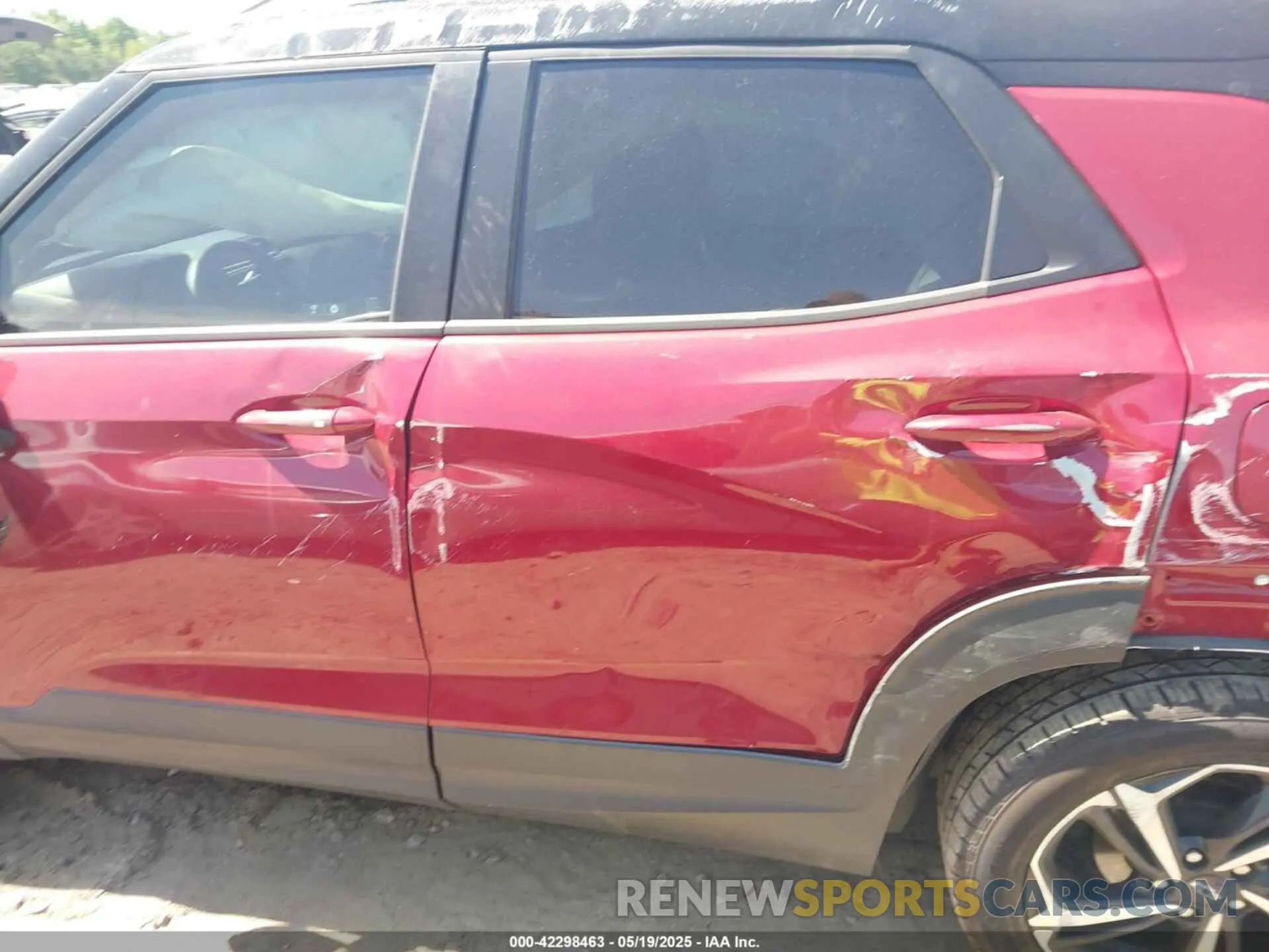 13 Photograph of a damaged car KL79MTSLXMB025838 CHEVROLET TRAILBLAZER 2021