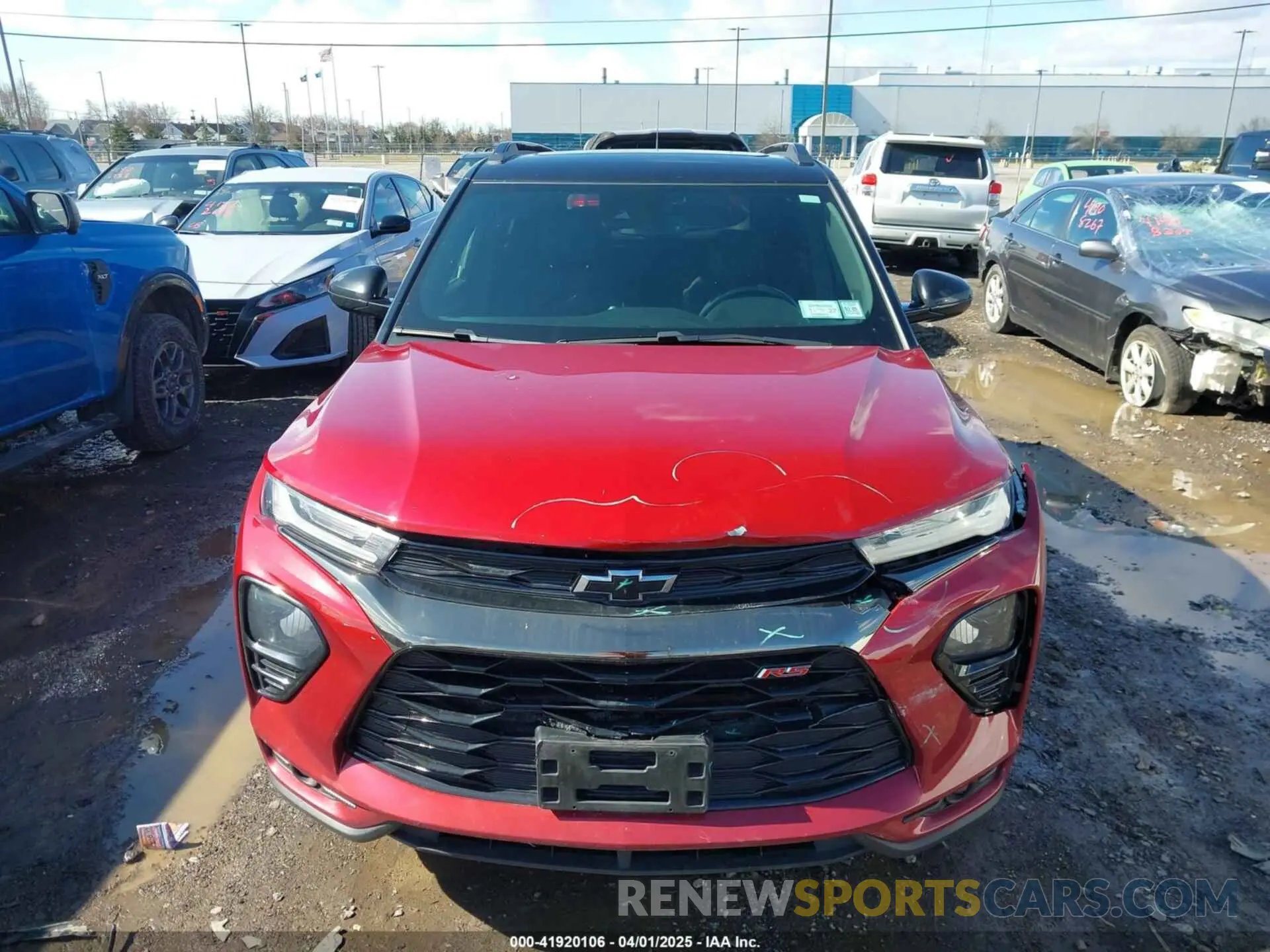 12 Photograph of a damaged car KL79MUSL1MB065103 CHEVROLET TRAILBLAZER 2021