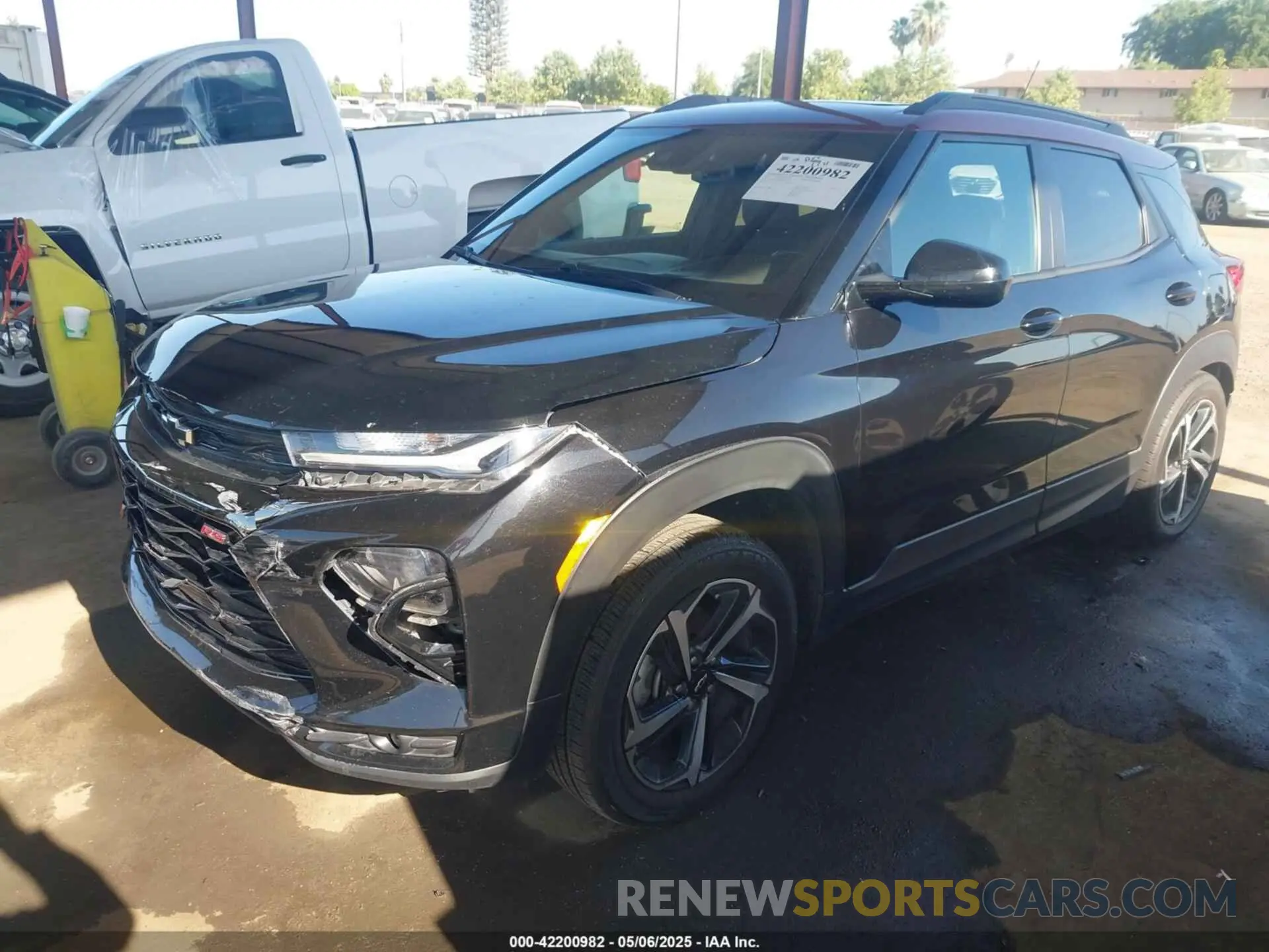 2 Photograph of a damaged car KL79MUSL2MB023216 CHEVROLET TRAILBLAZER 2021
