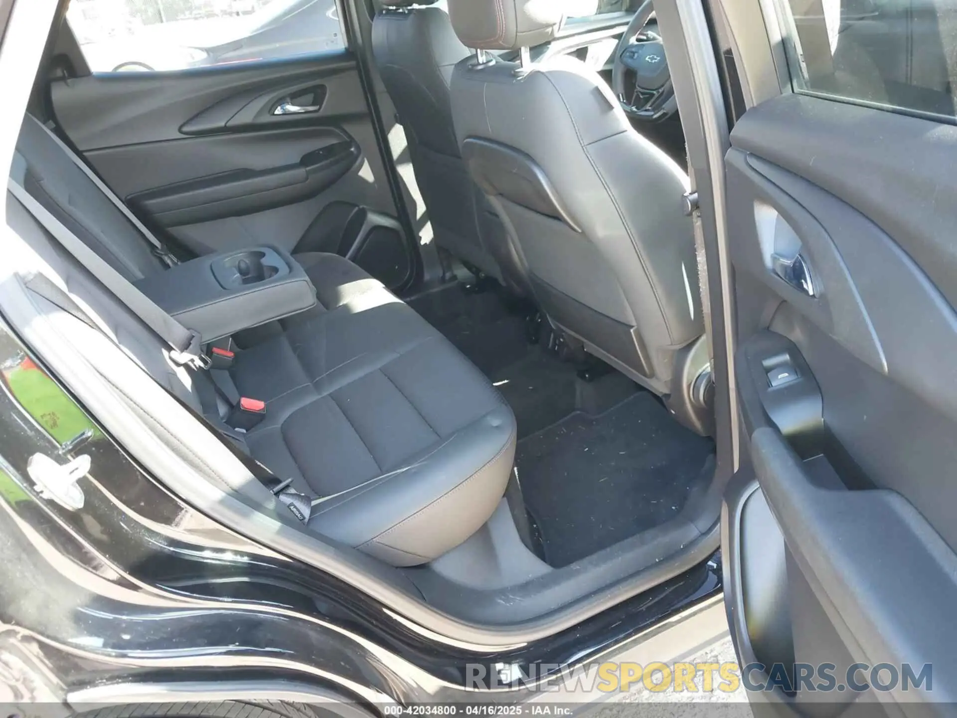 8 Photograph of a damaged car KL79MUSL6MB154908 CHEVROLET TRAILBLAZER 2021