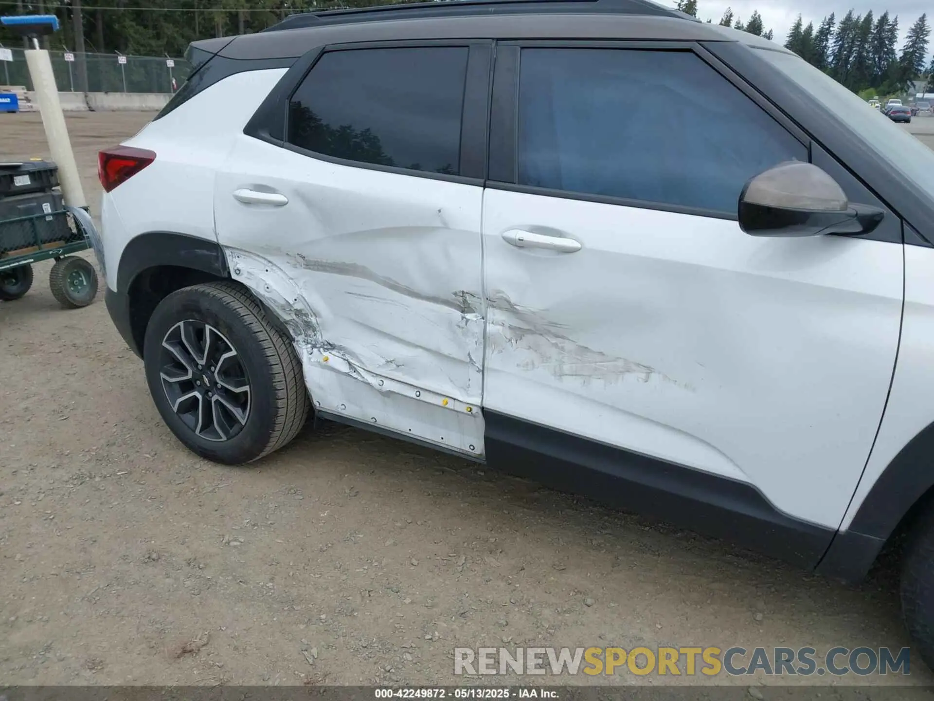 6 Photograph of a damaged car KL79MVSL4MB168702 CHEVROLET TRAILBLAZER 2021