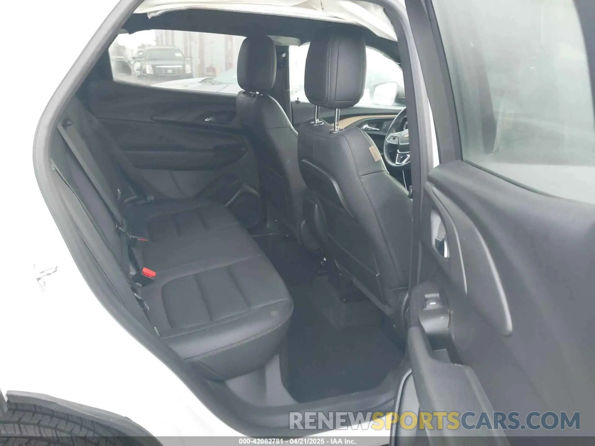 8 Photograph of a damaged car KL79MVSL9MB154343 CHEVROLET TRAILBLAZER 2021