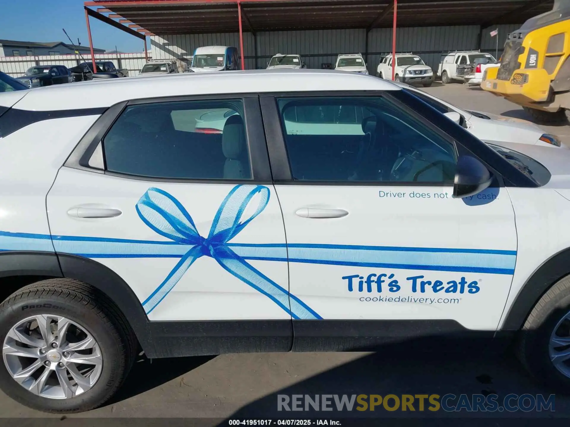 13 Photograph of a damaged car KL79MMS25NB103375 CHEVROLET TRAILBLAZER 2022