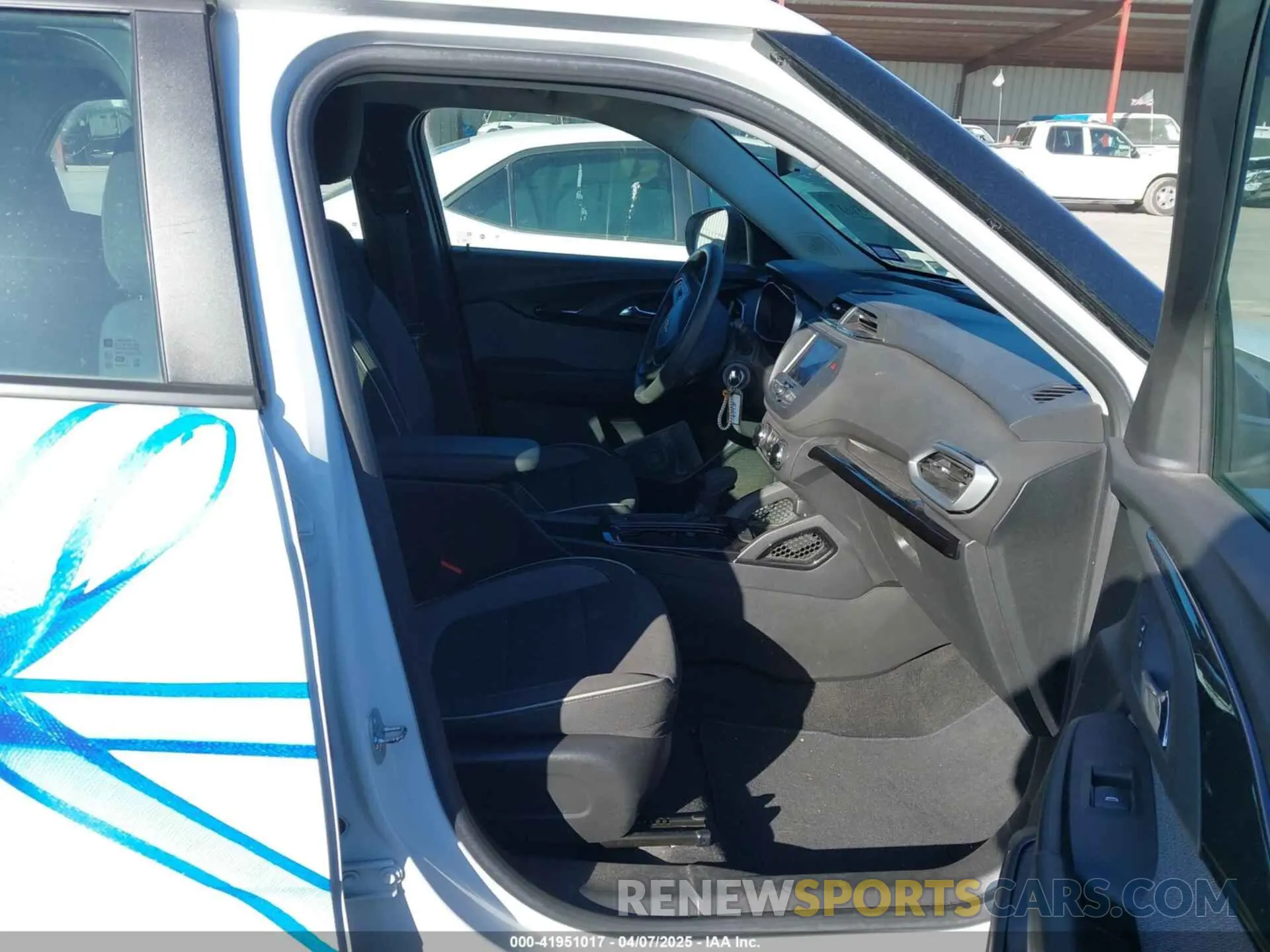 5 Photograph of a damaged car KL79MMS25NB103375 CHEVROLET TRAILBLAZER 2022
