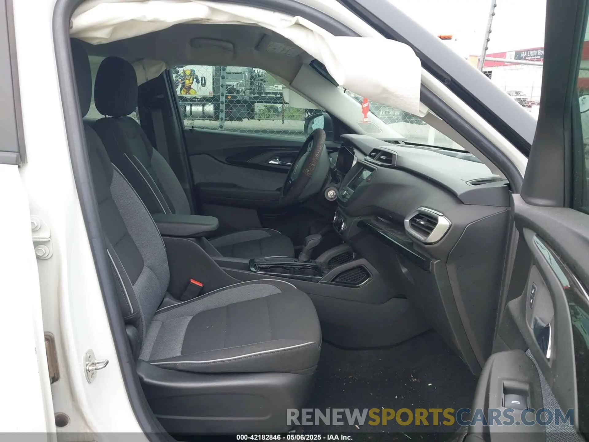 5 Photograph of a damaged car KL79MMS26NB127877 CHEVROLET TRAILBLAZER 2022