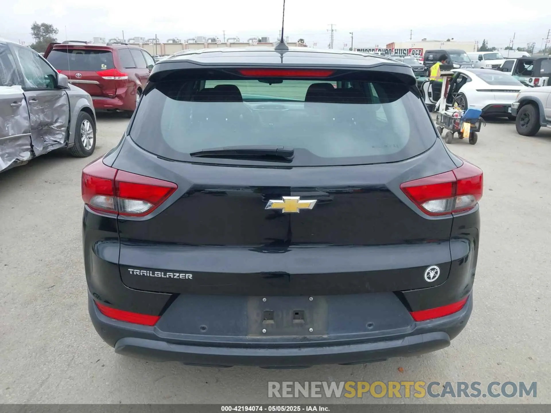 16 Photograph of a damaged car KL79MMS28NB103547 CHEVROLET TRAILBLAZER 2022