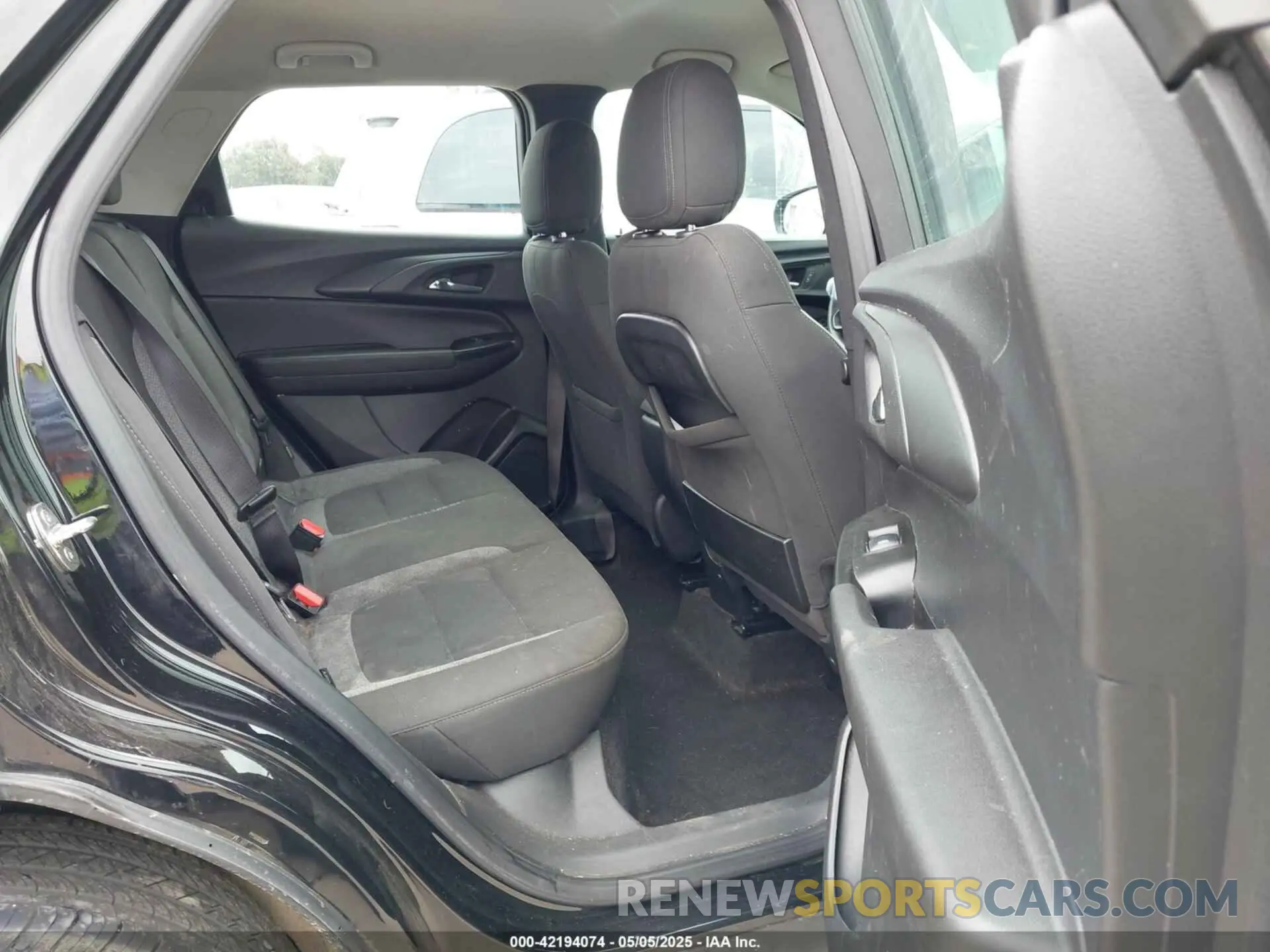 8 Photograph of a damaged car KL79MMS28NB103547 CHEVROLET TRAILBLAZER 2022