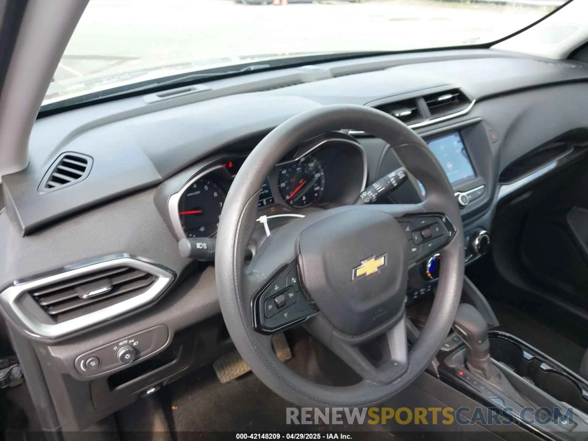 18 Photograph of a damaged car KL79MMS29NB136993 CHEVROLET TRAILBLAZER 2022