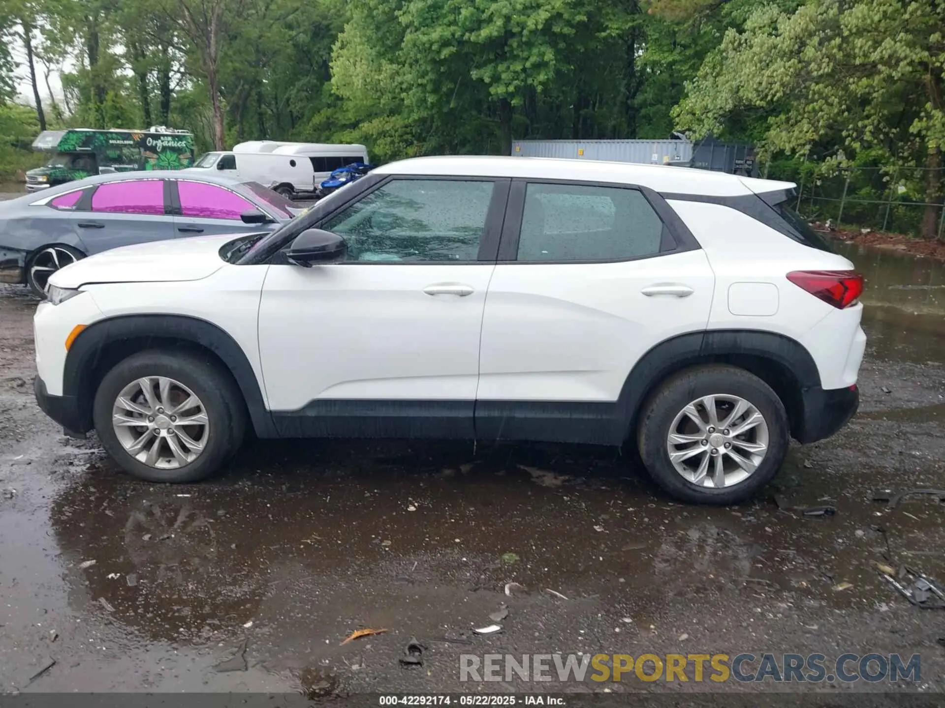14 Photograph of a damaged car KL79MNSL1NB026387 CHEVROLET TRAILBLAZER 2022