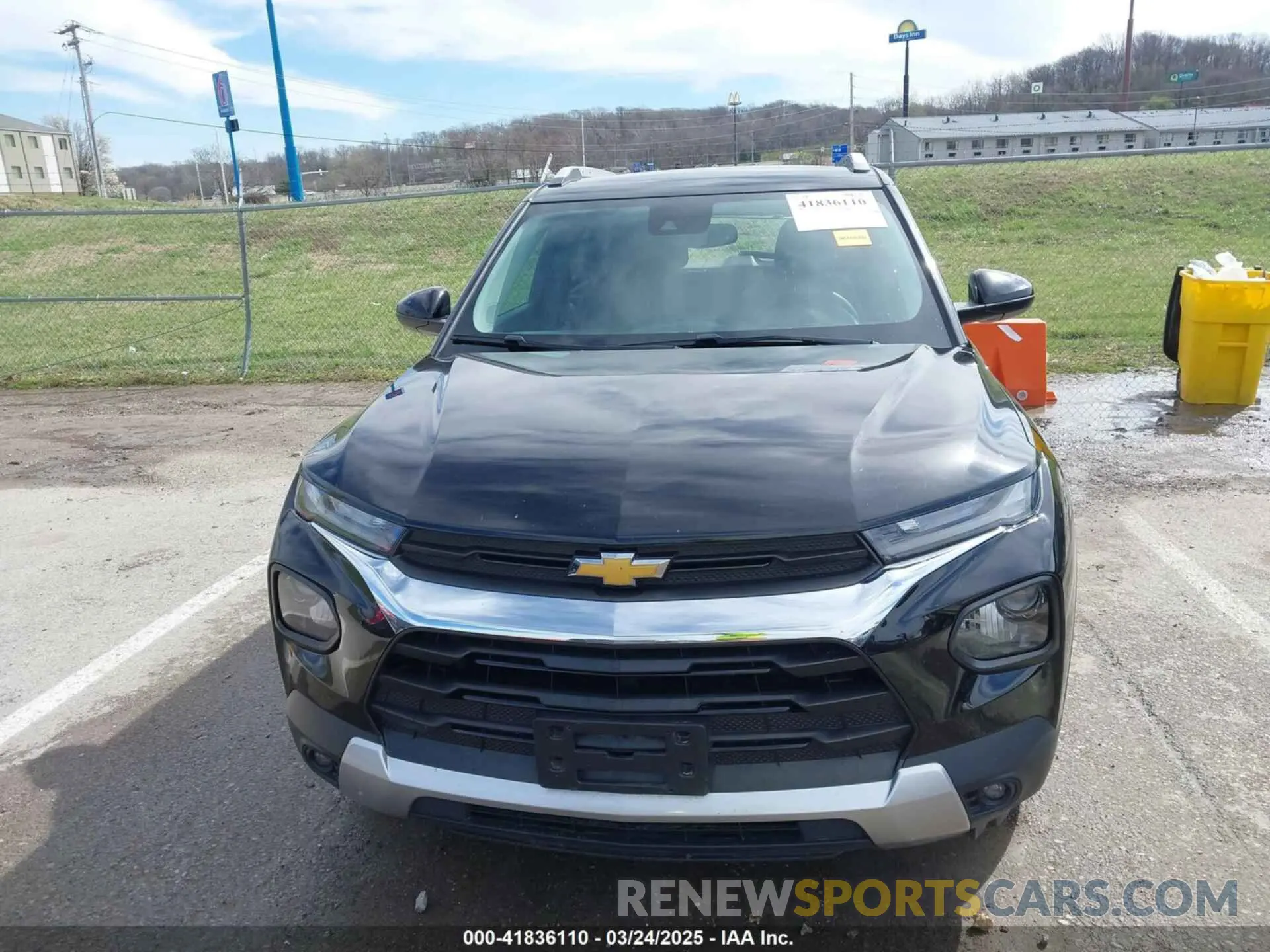 12 Photograph of a damaged car KL79MPS20NB117671 CHEVROLET TRAILBLAZER 2022
