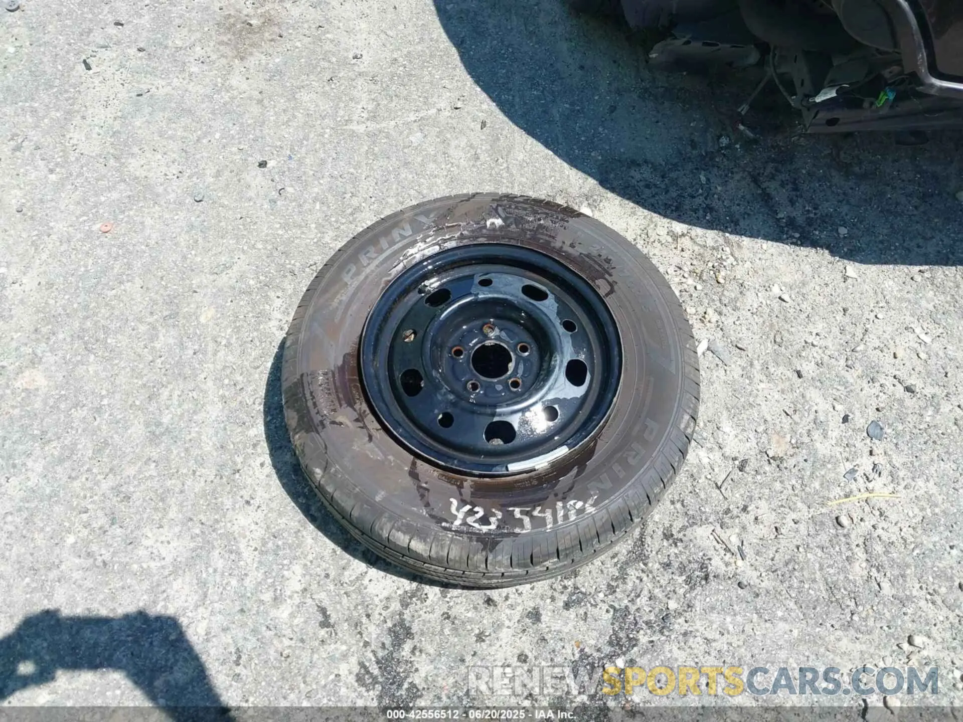 12 Photograph of a damaged car KL79MPS26NB015632 CHEVROLET TRAILBLAZER 2022